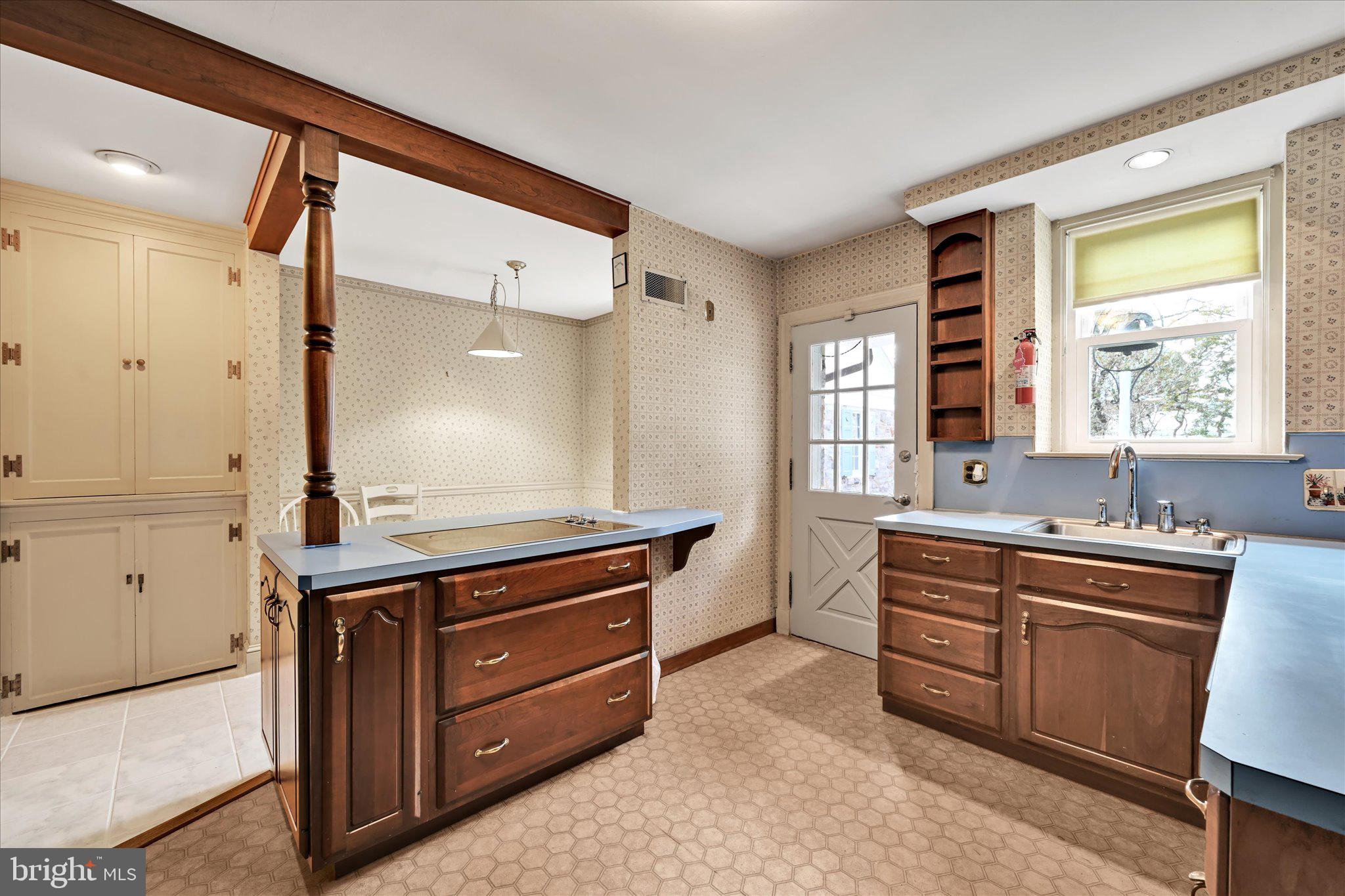 BROOKVIEW - Residential