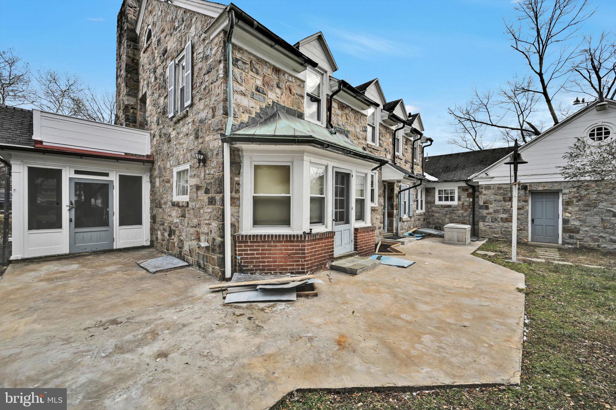 BROOKVIEW - Residential