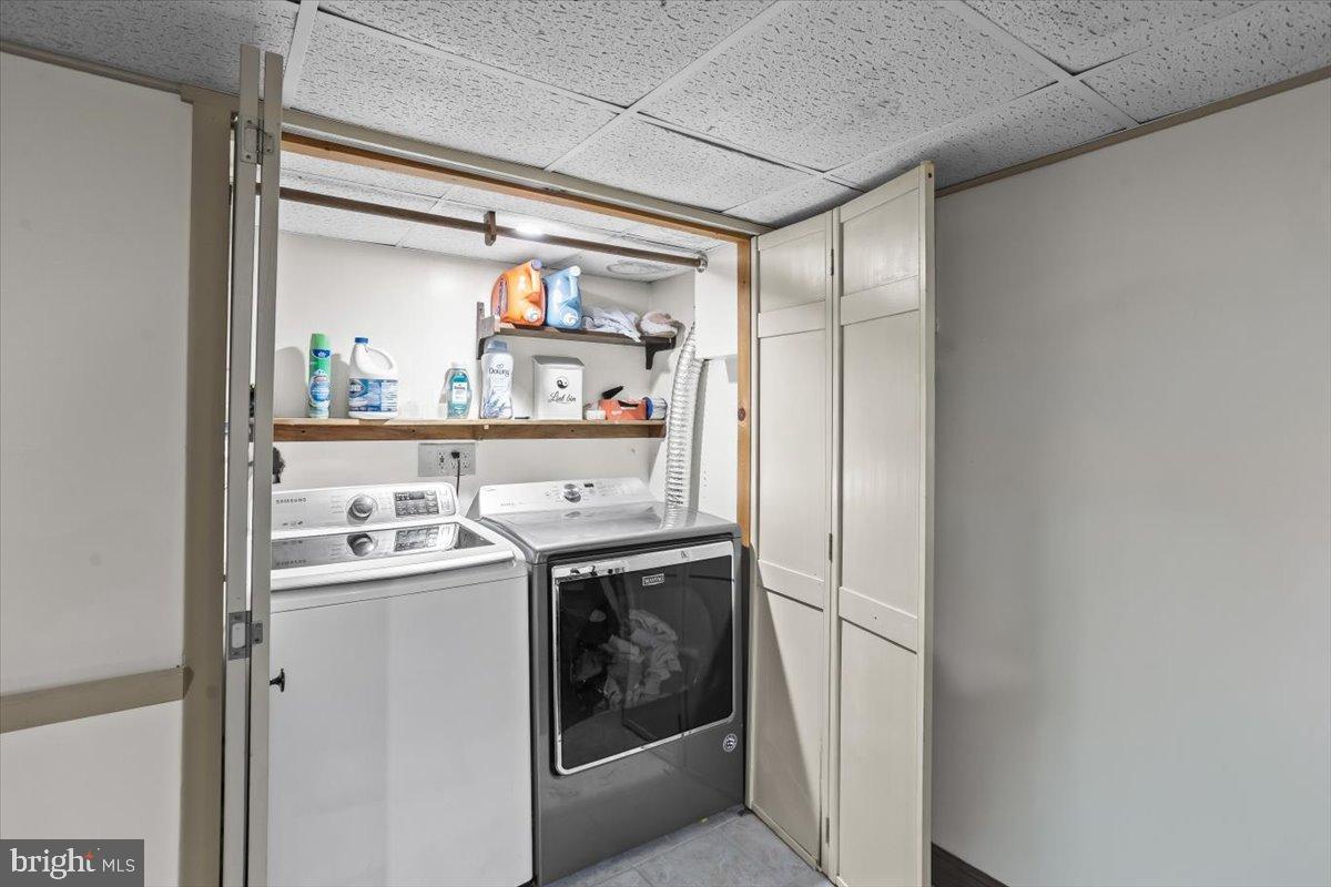 PLEASUREVILLE - Residential