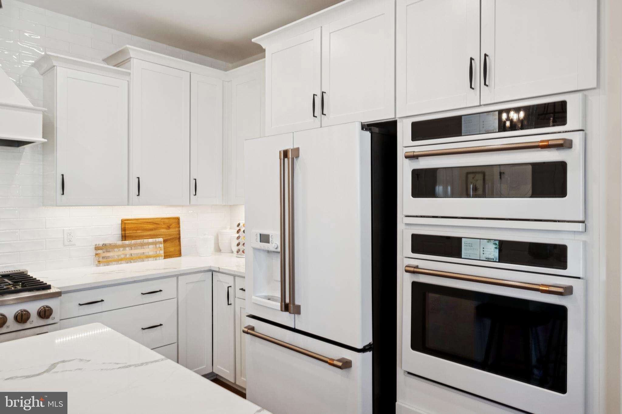 GALLERY PARK AT WESTFIELDS - Residential