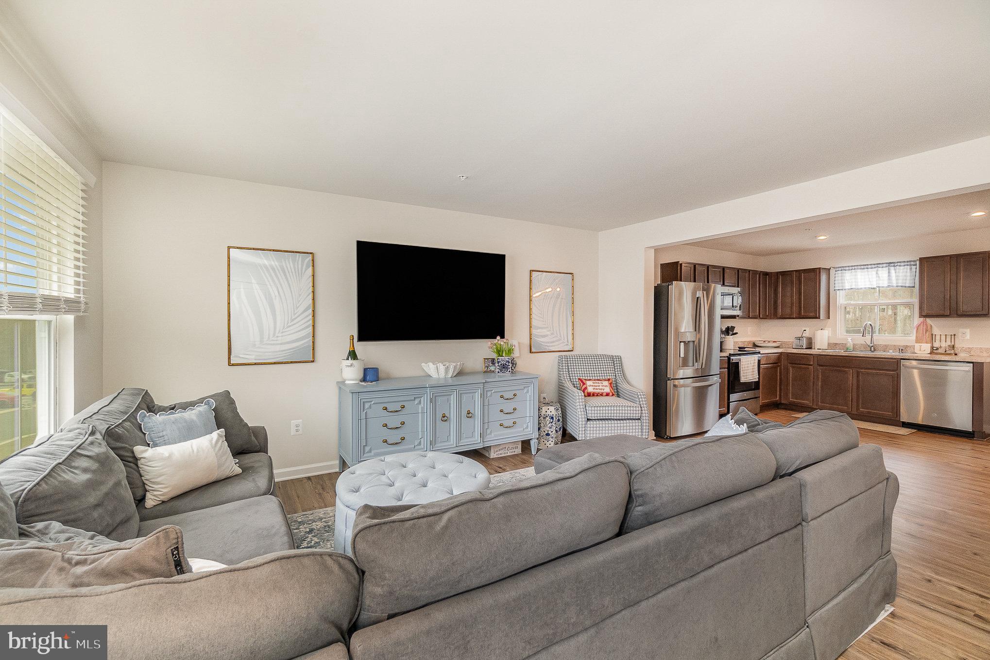 CHESAPEAKE CLUB - Residential