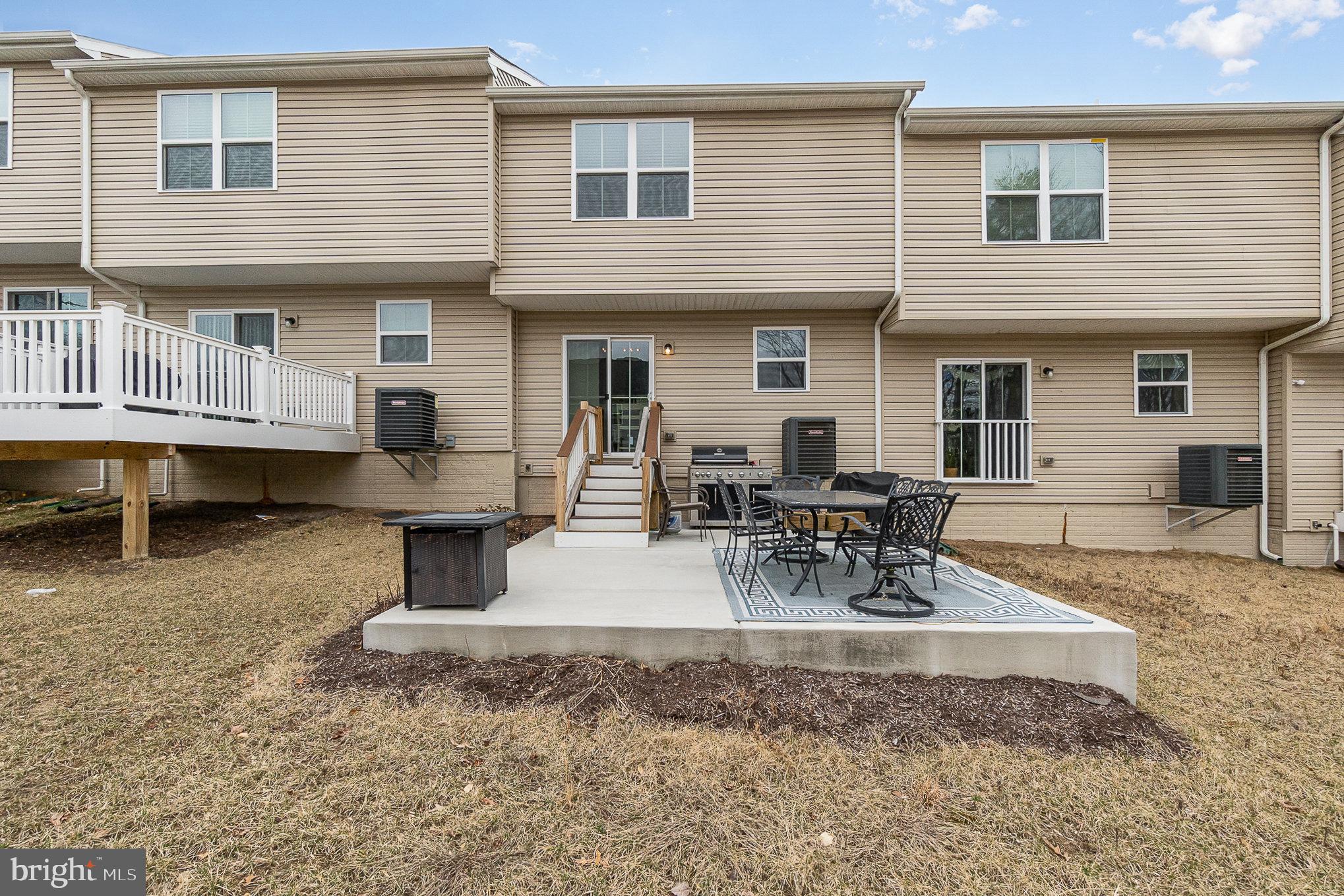 CHESAPEAKE CLUB - Residential