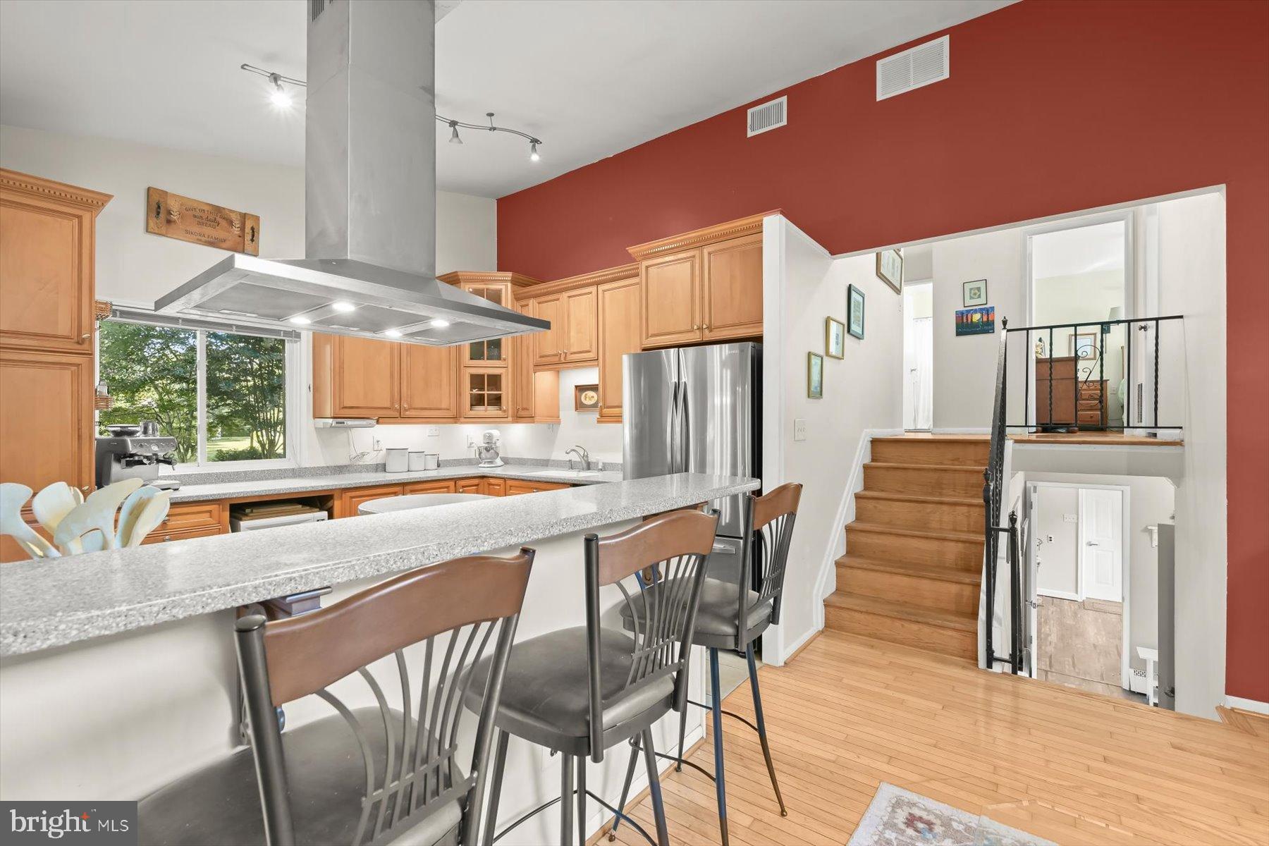 COLUMBIA HILLS - Residential