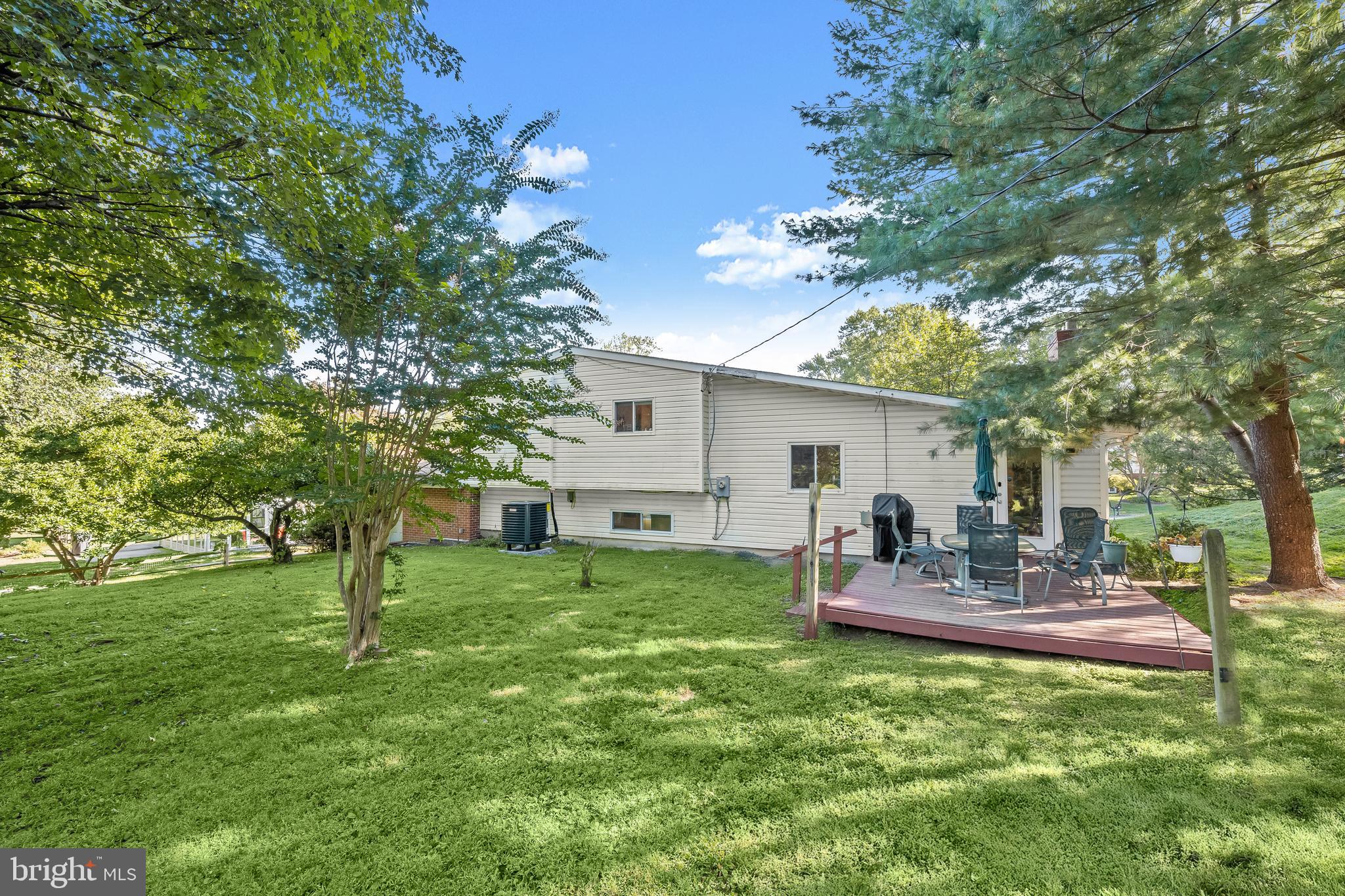 COLUMBIA HILLS - Residential