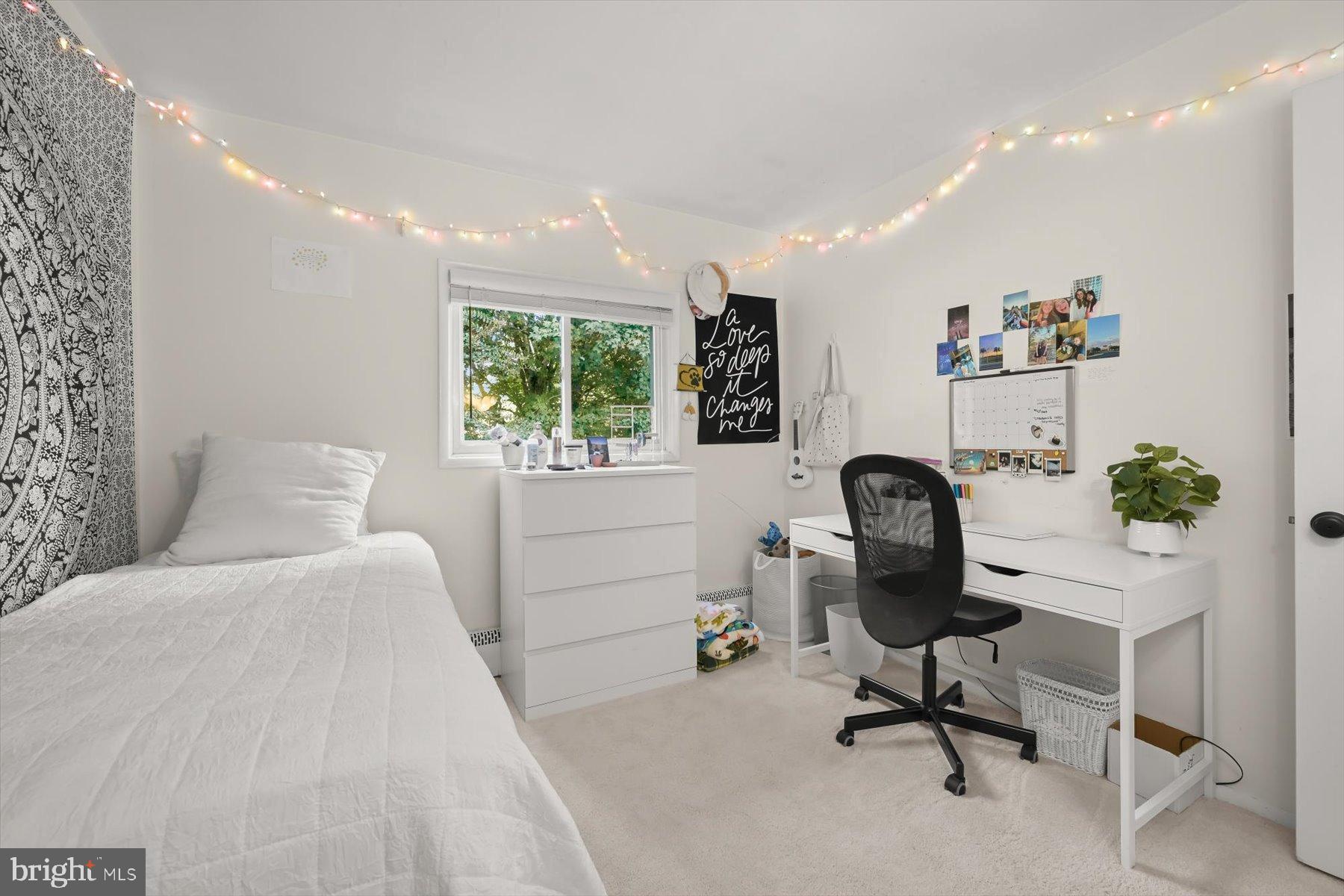 COLUMBIA HILLS - Residential