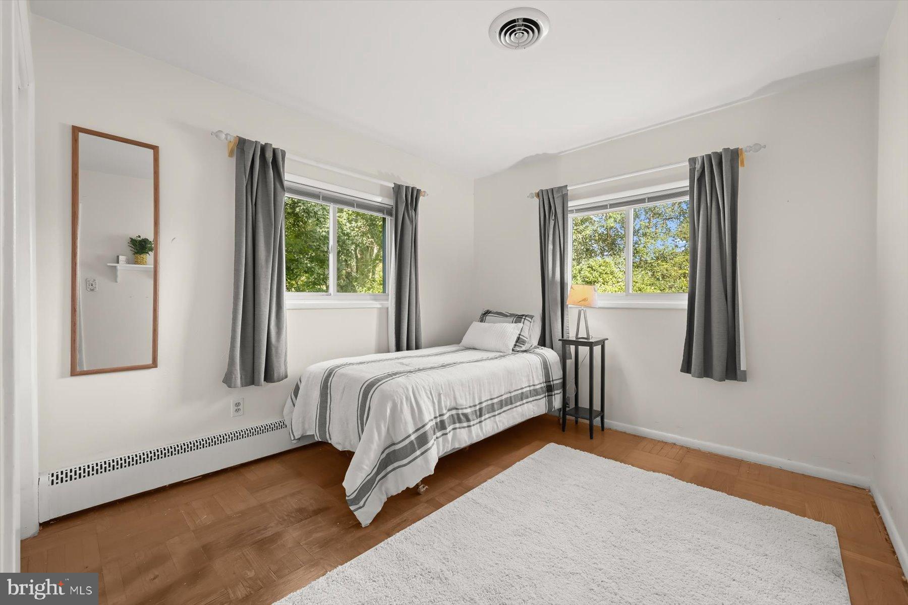 COLUMBIA HILLS - Residential