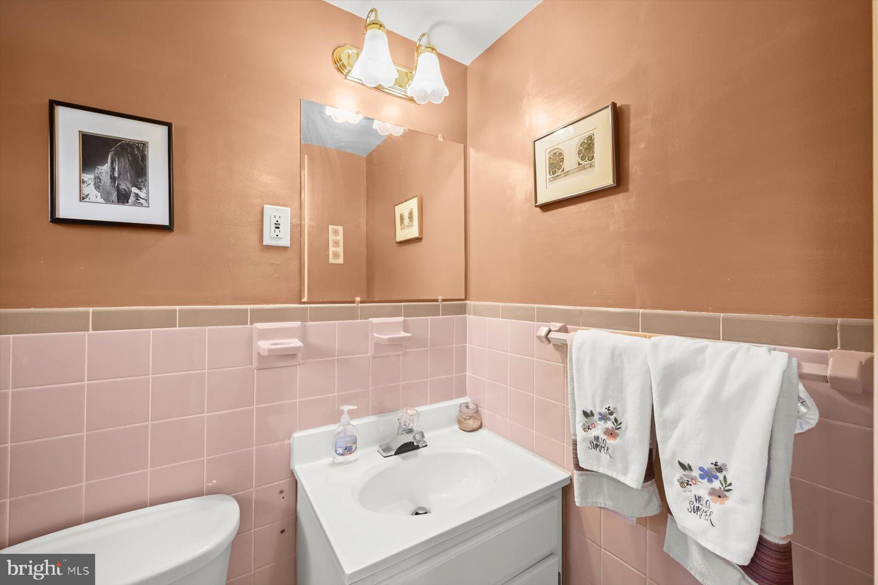 COLUMBIA HILLS - Residential