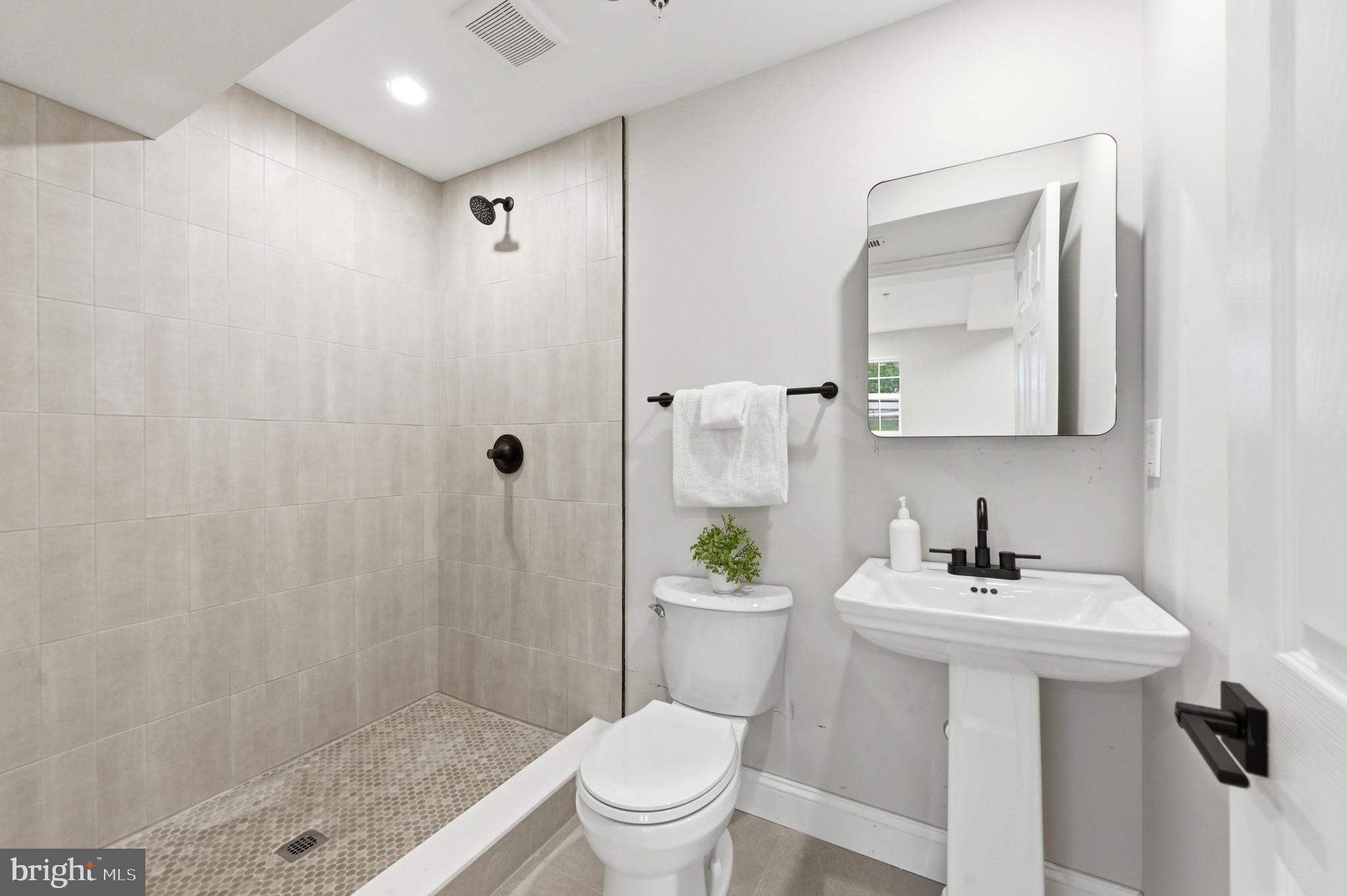 GLENWOOD ESTATES - Residential