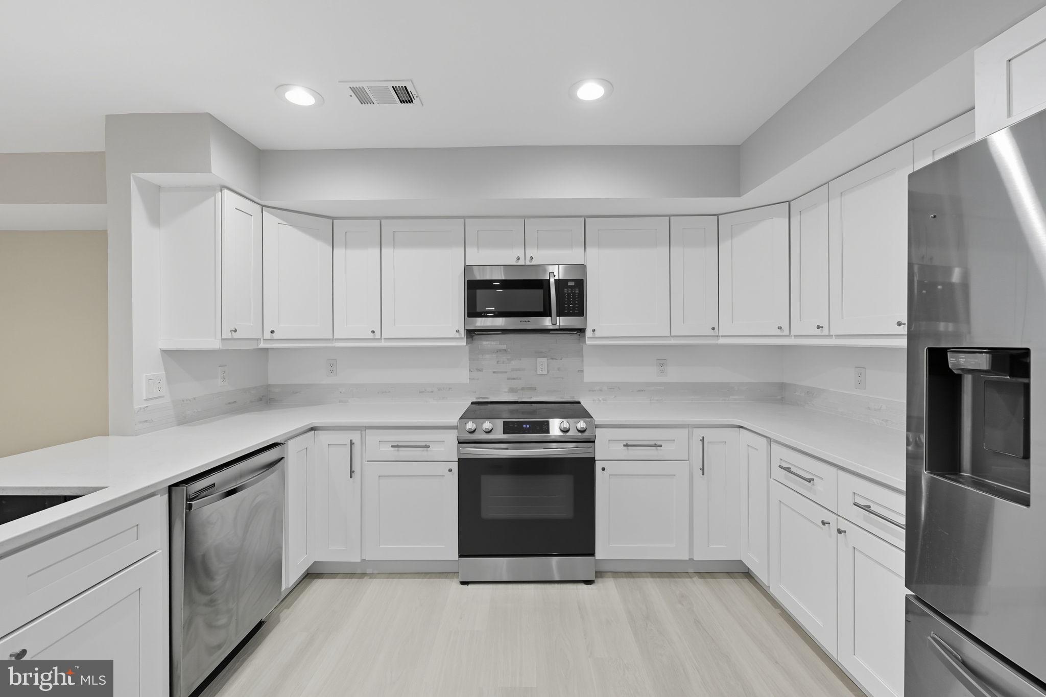 PENDERBROOK - Residential