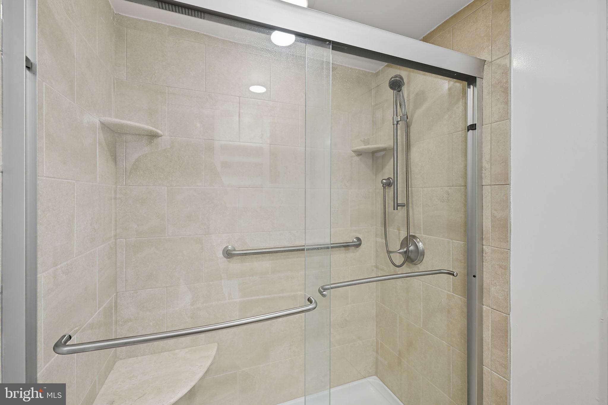 PENDERBROOK - Residential