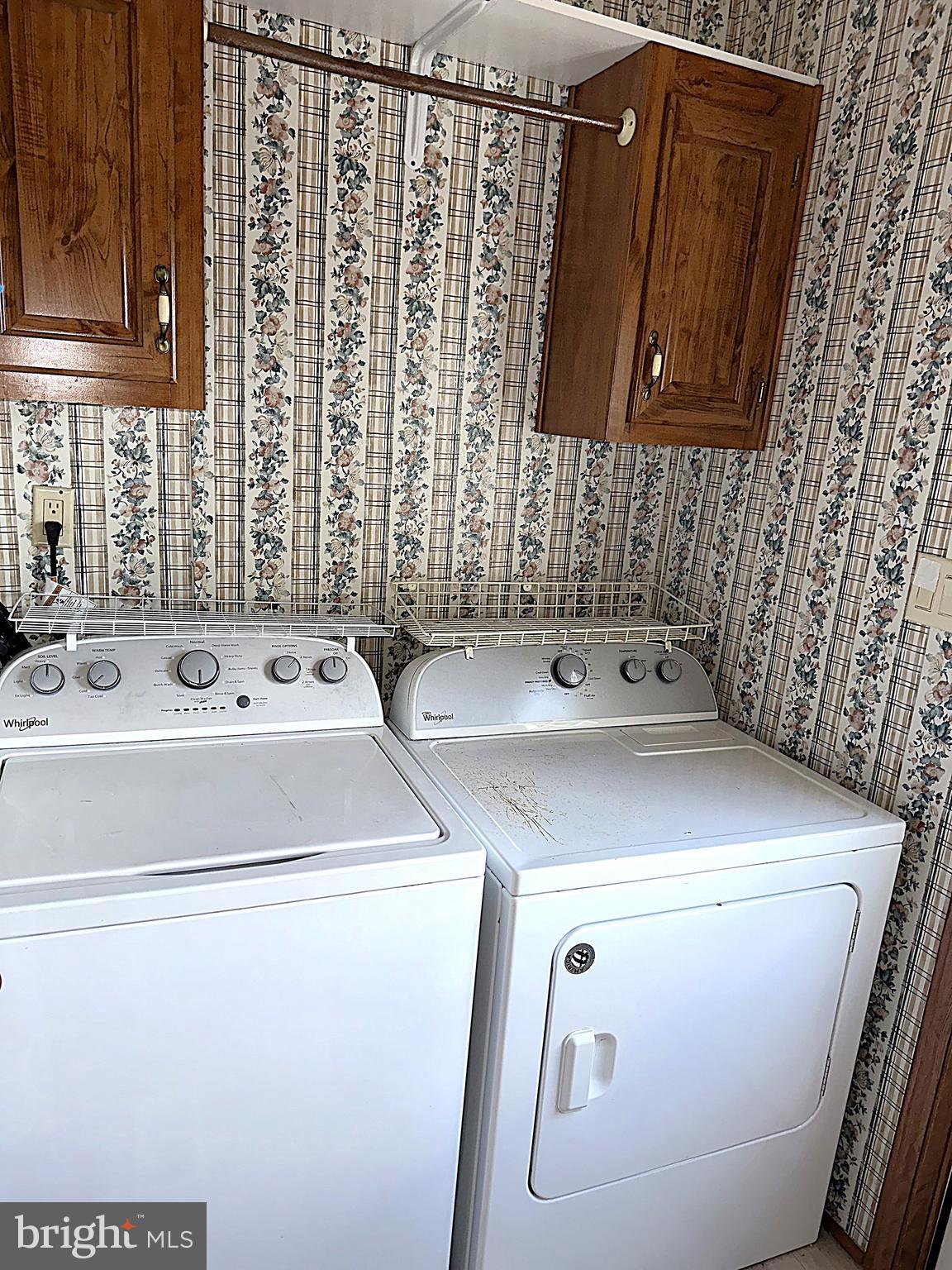 HOLIDAY MOBILE ESTATES - Residential