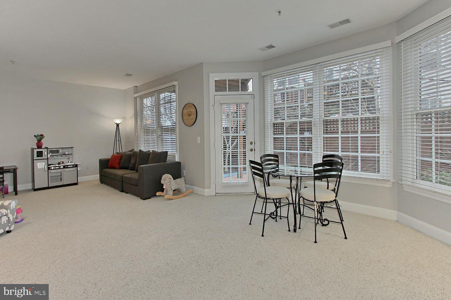 CAMERON STATION - Residential Lease