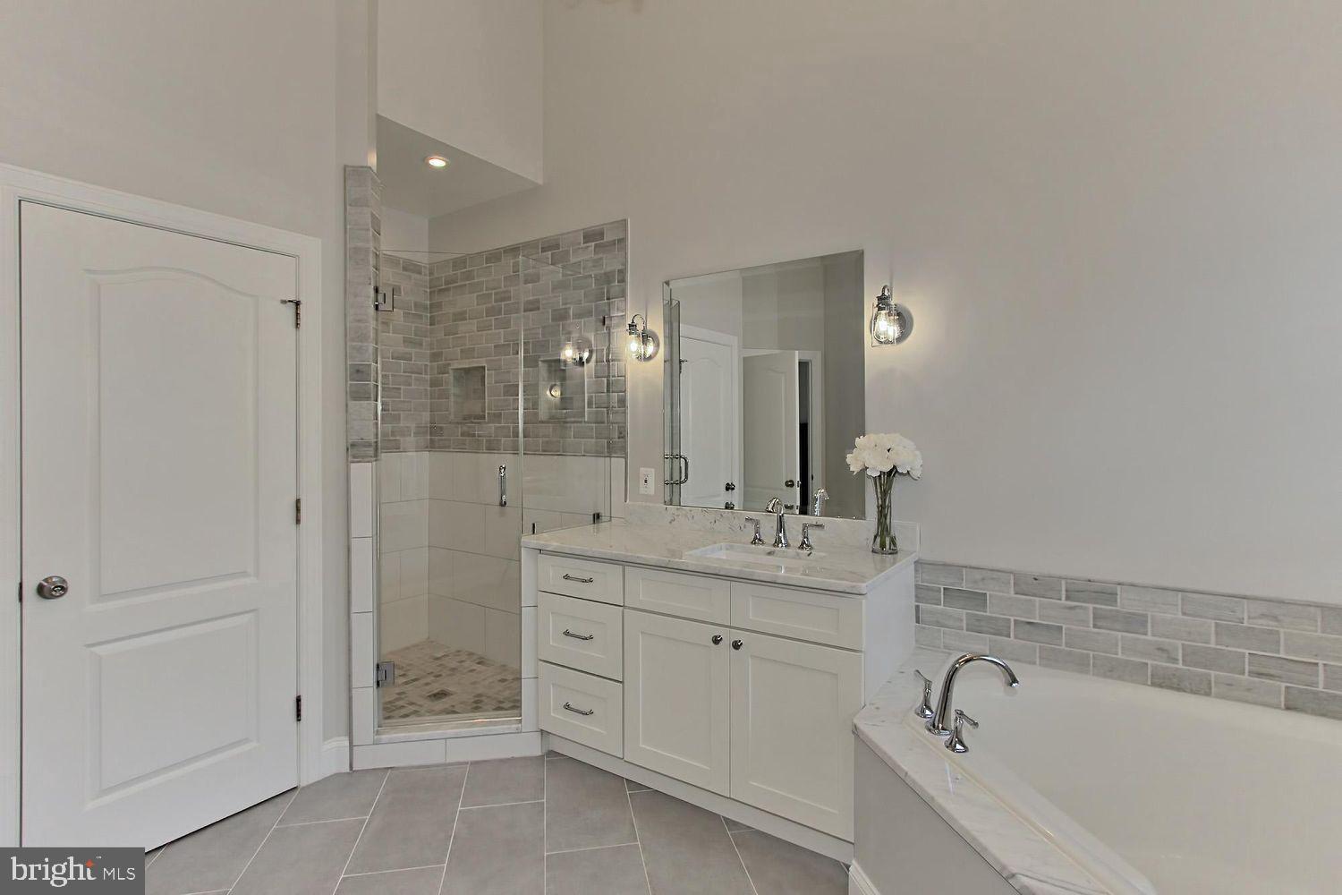 CAMERON STATION - Residential Lease