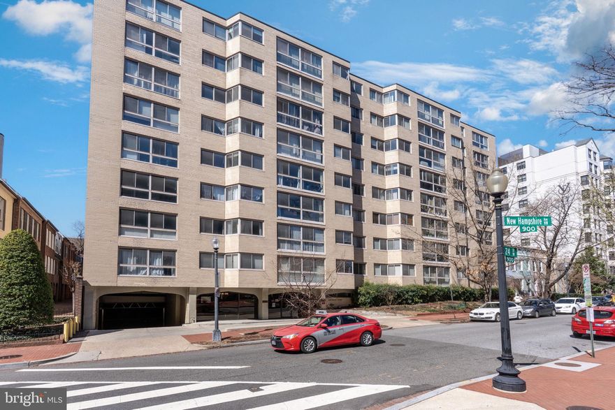 Welcome to this charming condominium unit located in the heart of Foggy Bottom. This large one-bedroom, one-bathroom unit features exceptional views and has been nicely renovated, offering great closet space throughout. The well-equipped kitchen includes gas cooking.

Jefferson House is a prestigious condominium building in the heart of Foggy Bottom, providing 24-hour security, a secured main entrance, concierge services, a courtyard pool, a circular drive, a Laundry facility onsite, and central heating and air conditioning.

The location is fantastic, just minutes away from Whole Foods and Trader Joe's, and conveniently situated near the Metro, George Washington University, the World Bank, the IMF, the Inter-American Development Bank, the State Department, the Kennedy Center, the National Mall, and more!

The condo fee covers electricity, water, gas, and access to the swimming pool. Assigned garage parking is available for rent at $250 per month.