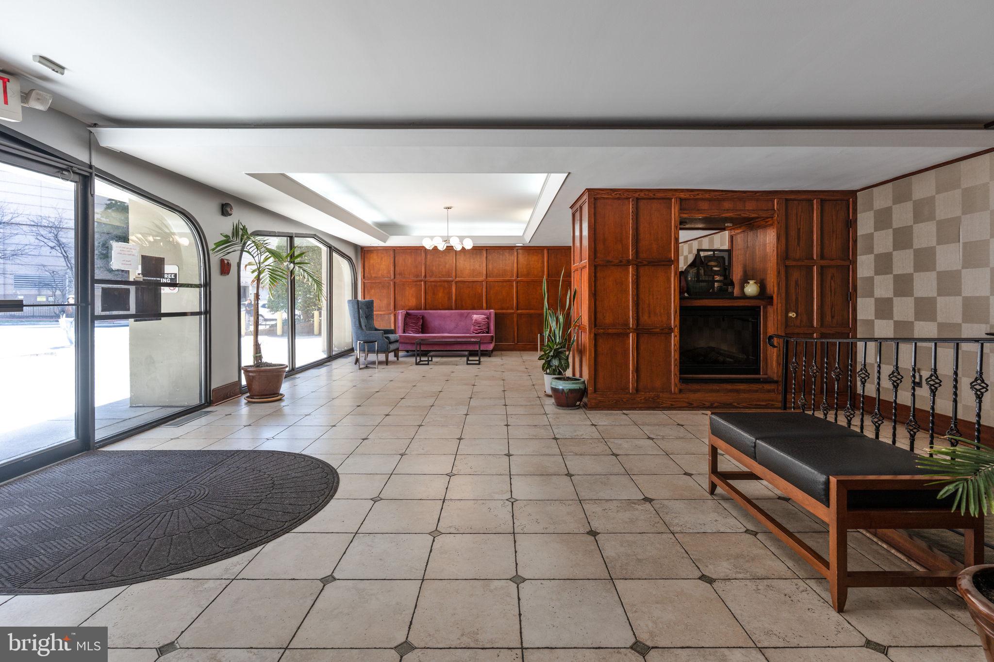 FOGGY BOTTOM - Residential Lease