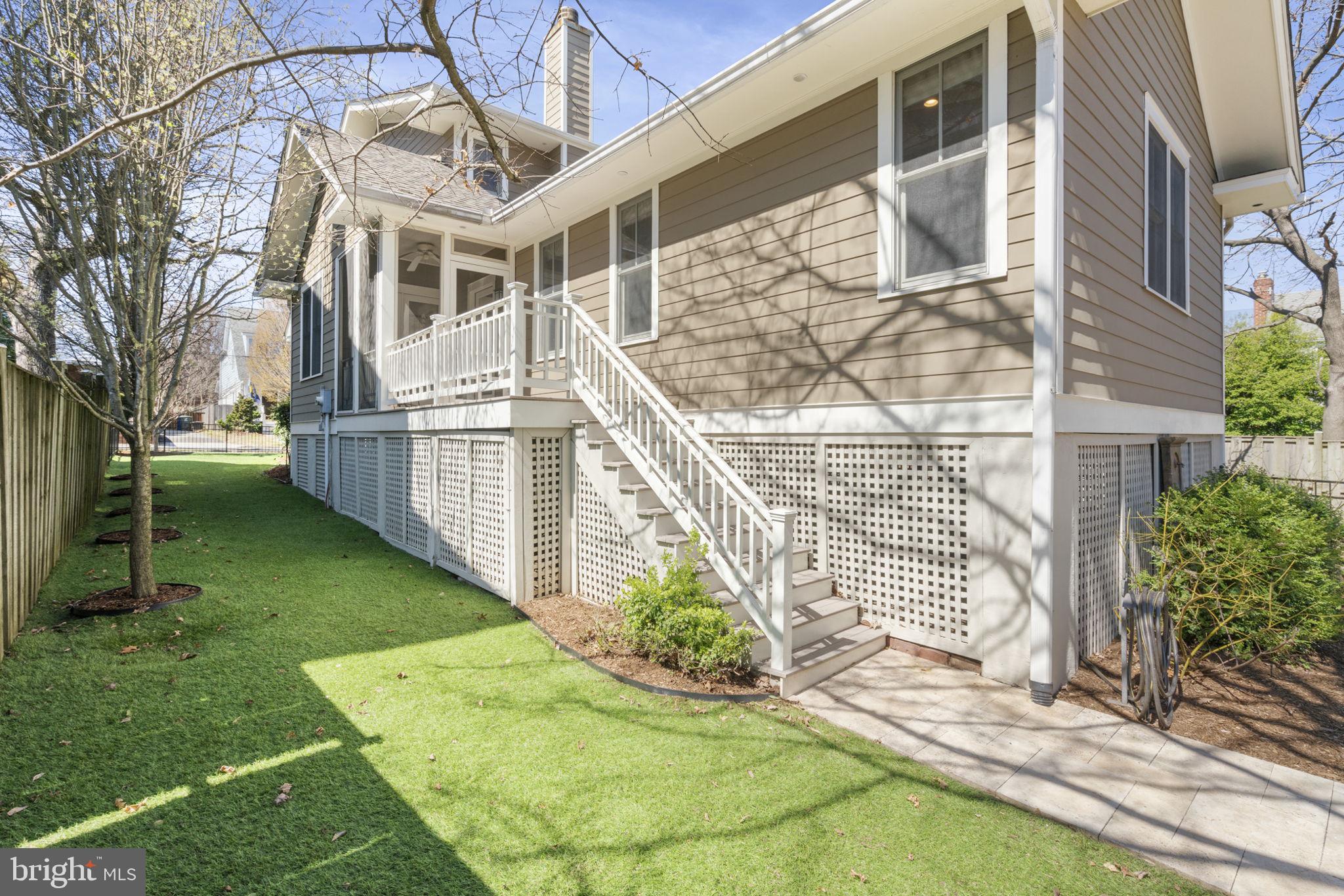 LYON PARK - Residential