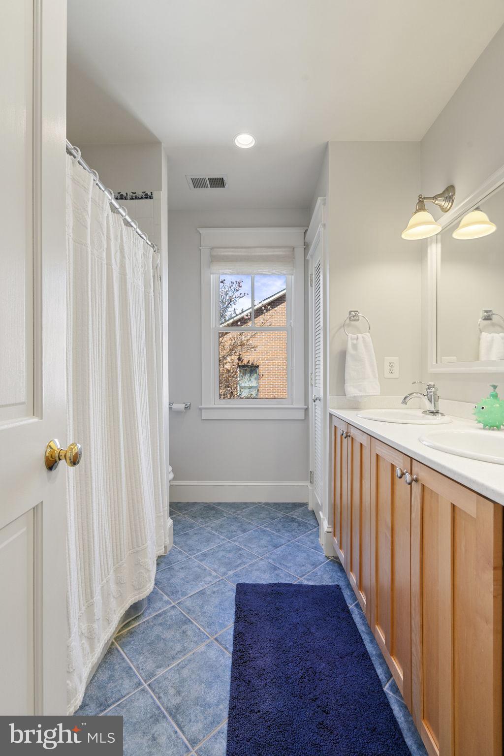 LYON PARK - Residential