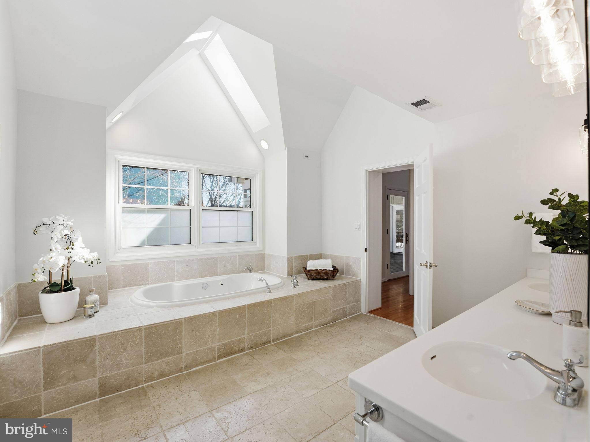 COBBDALE - Residential