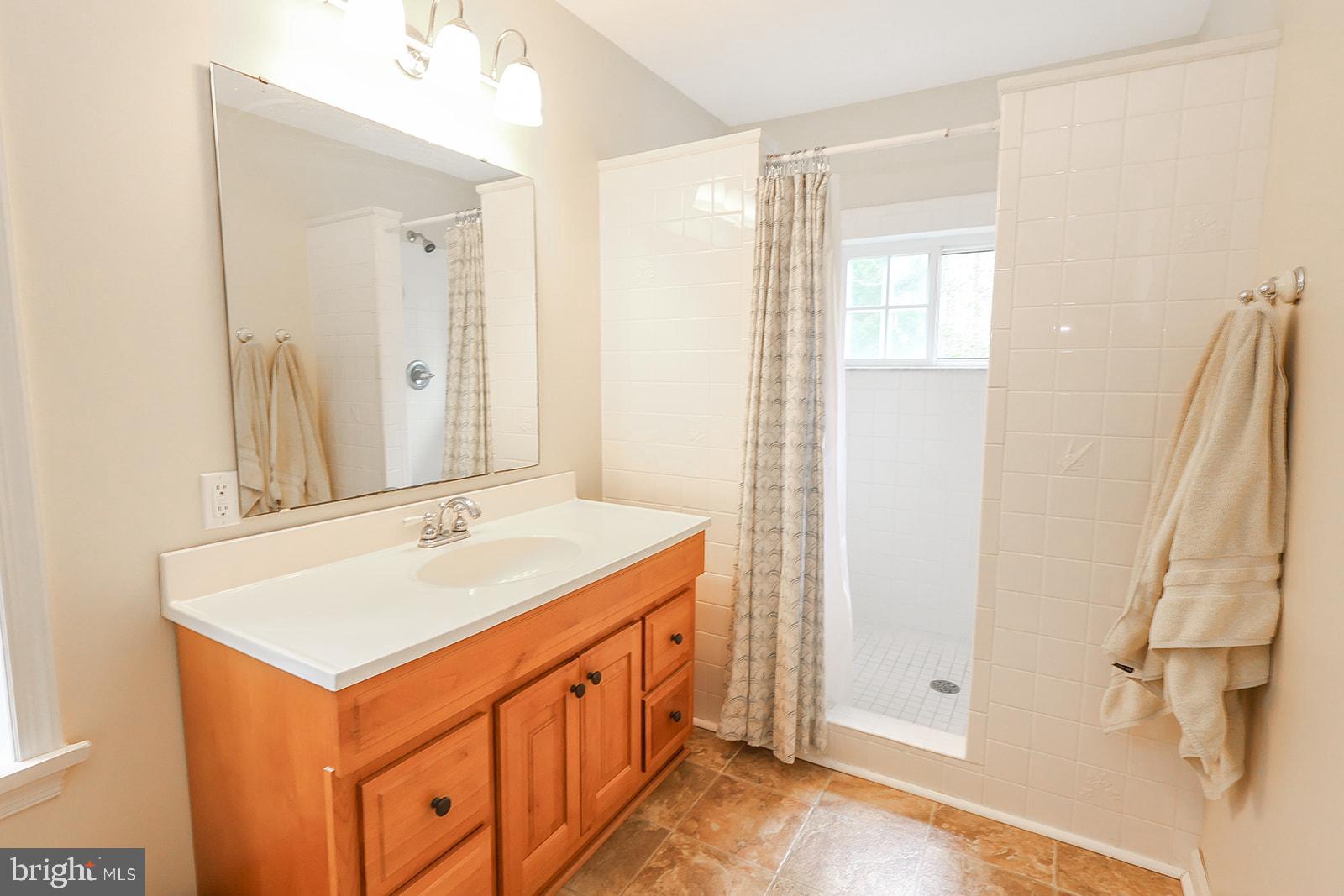 HICKORY NUT OF WILDEWOOD - Residential