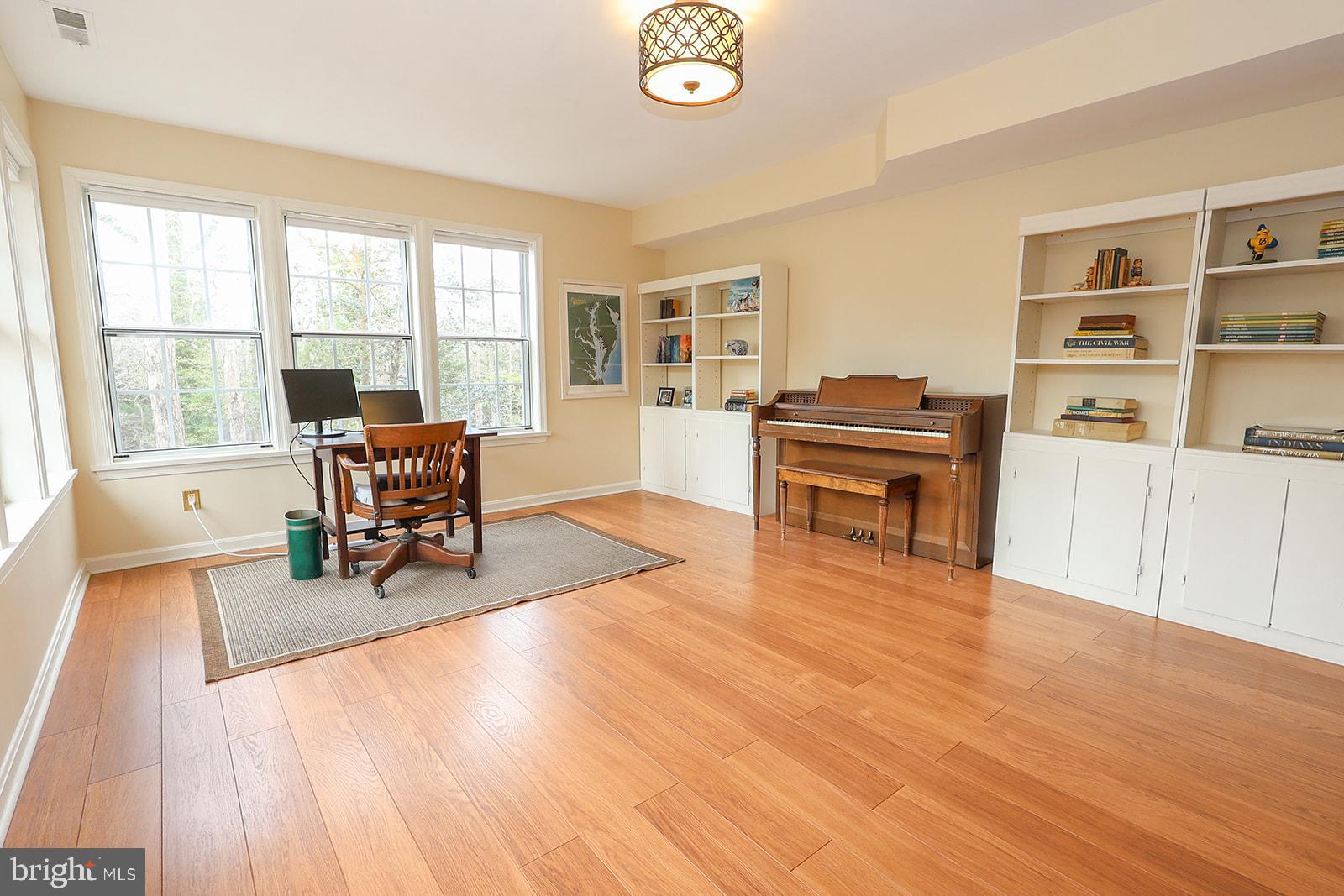 HICKORY NUT OF WILDEWOOD - Residential