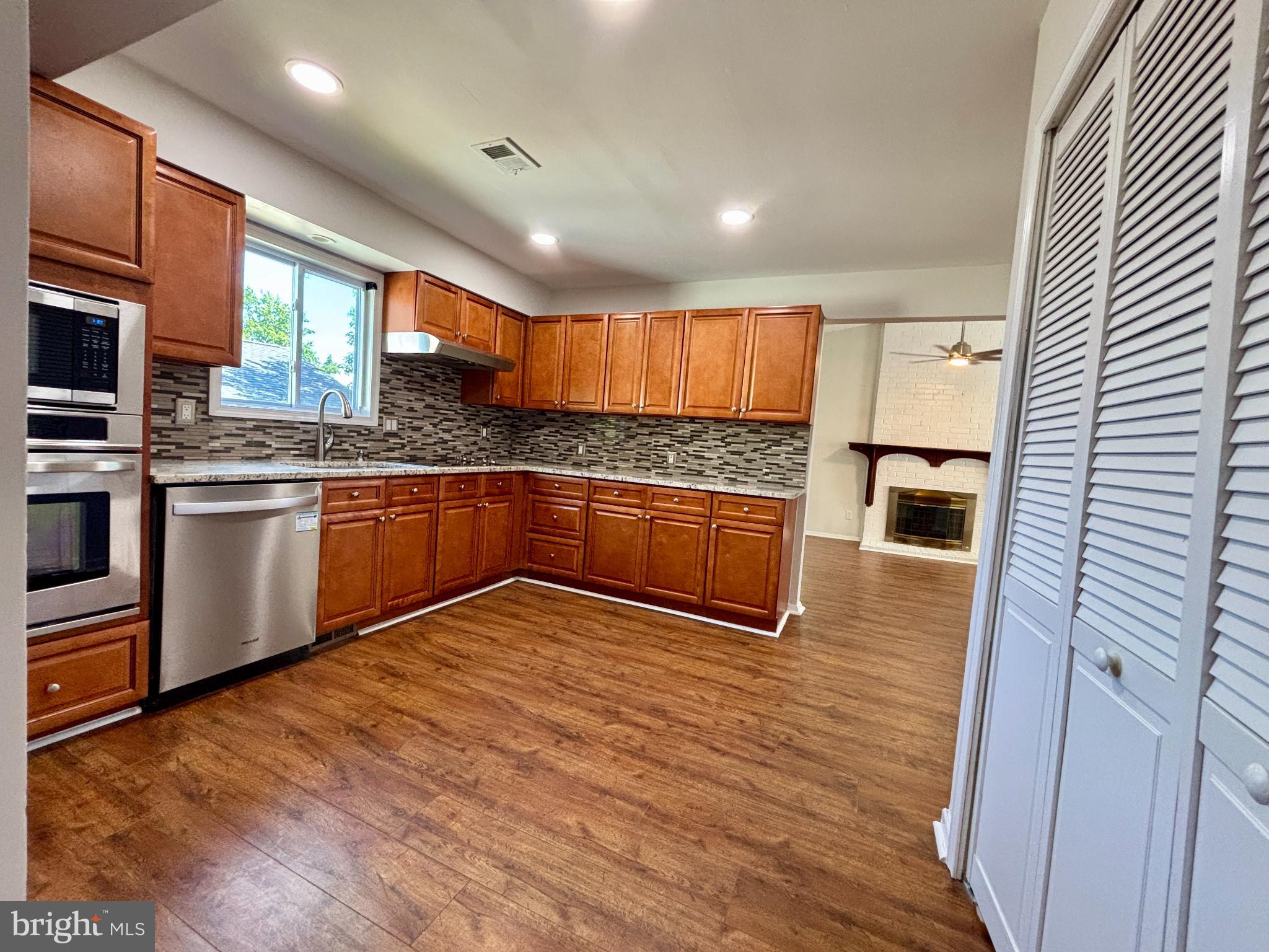 STERLING  PARK - Residential