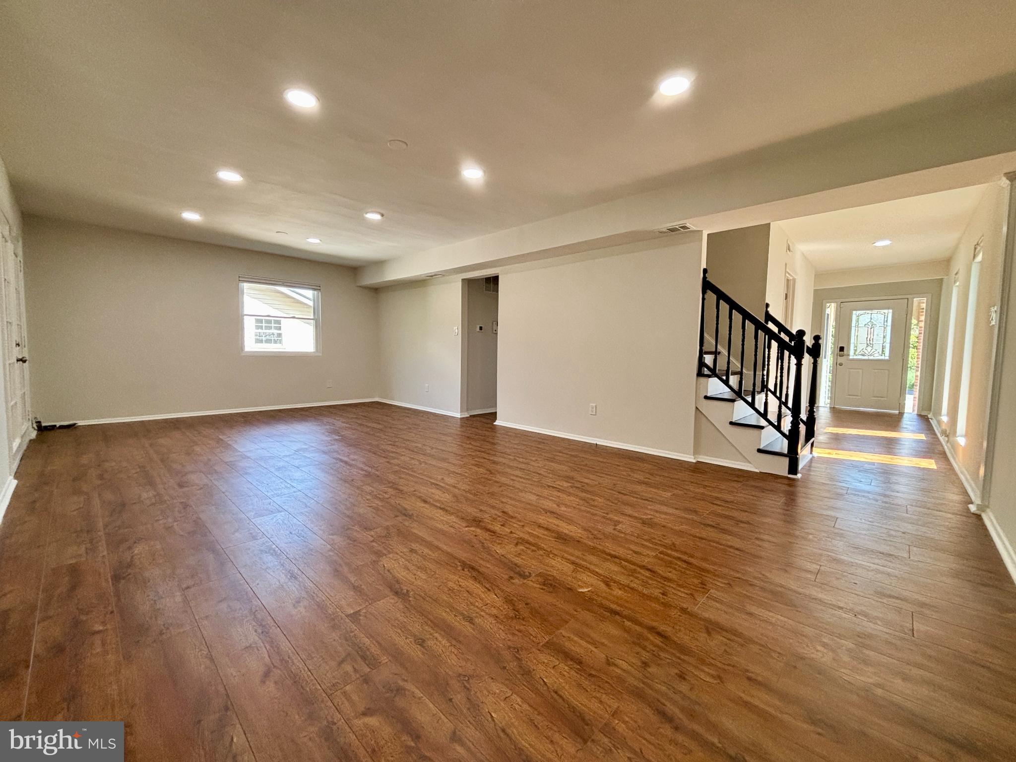 STERLING  PARK - Residential