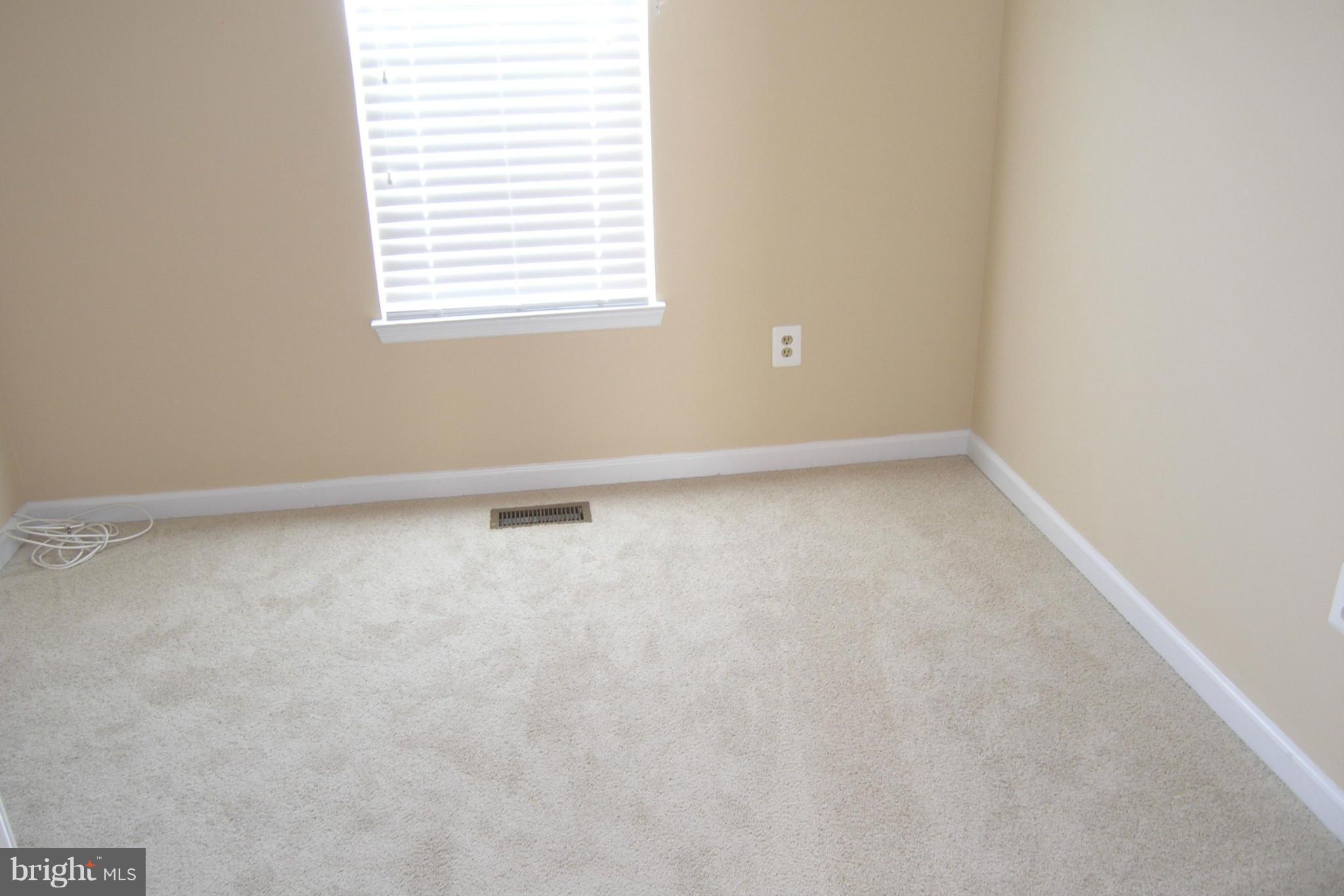 WILLIAMSBURG VILLAGE - Residential Lease