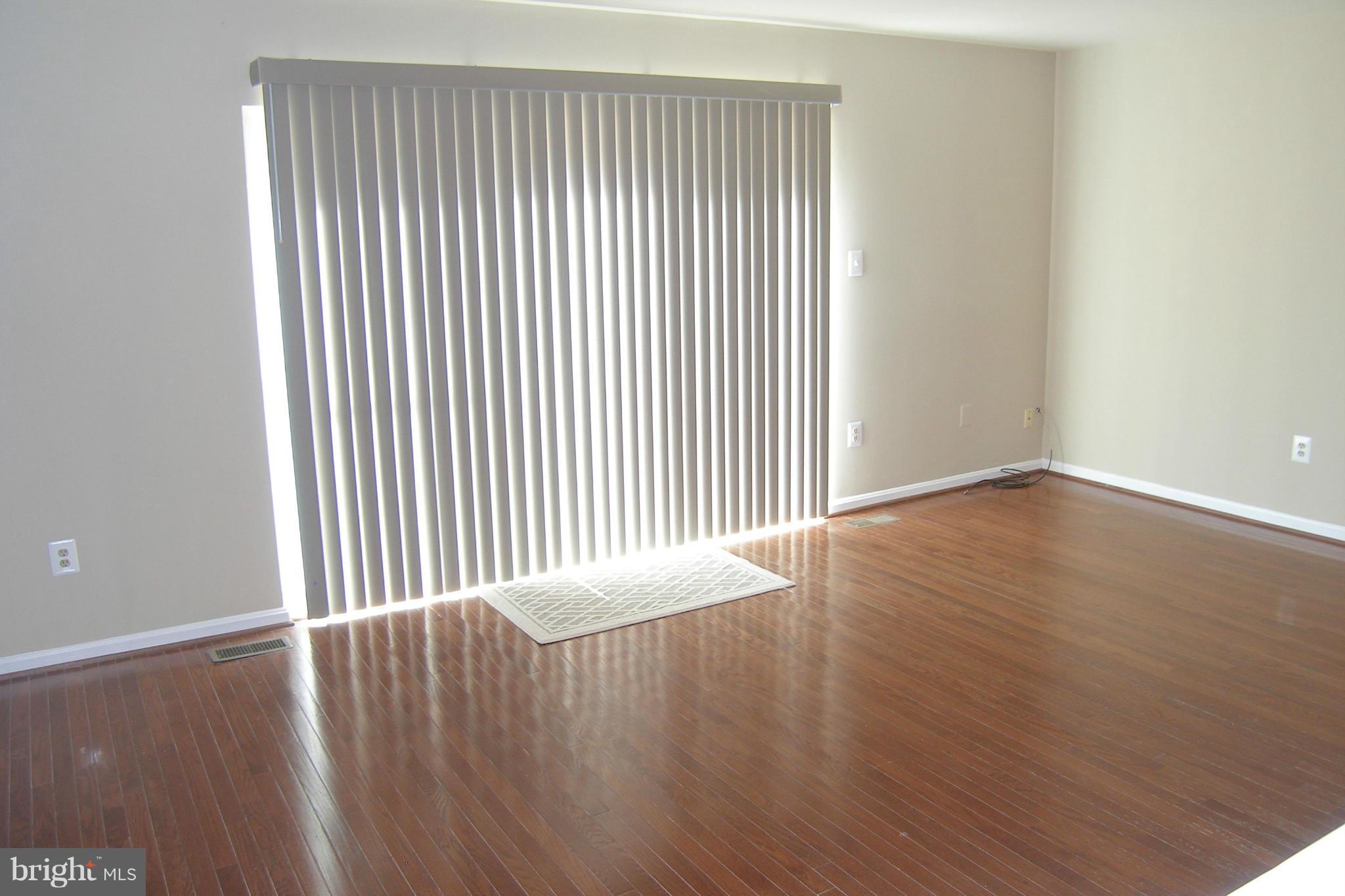 WILLIAMSBURG VILLAGE - Residential Lease