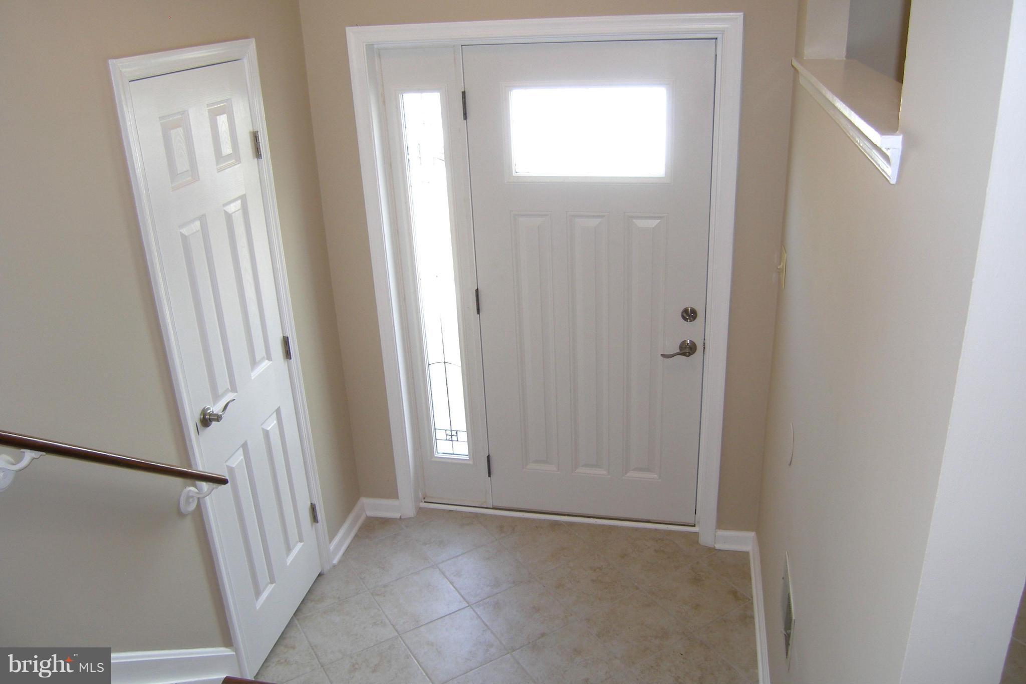 WILLIAMSBURG VILLAGE - Residential Lease