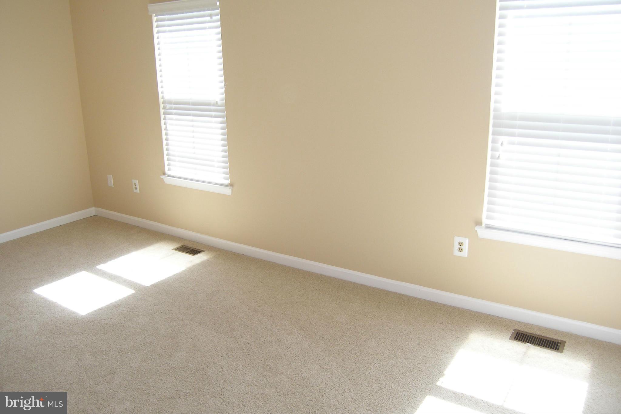 WILLIAMSBURG VILLAGE - Residential Lease