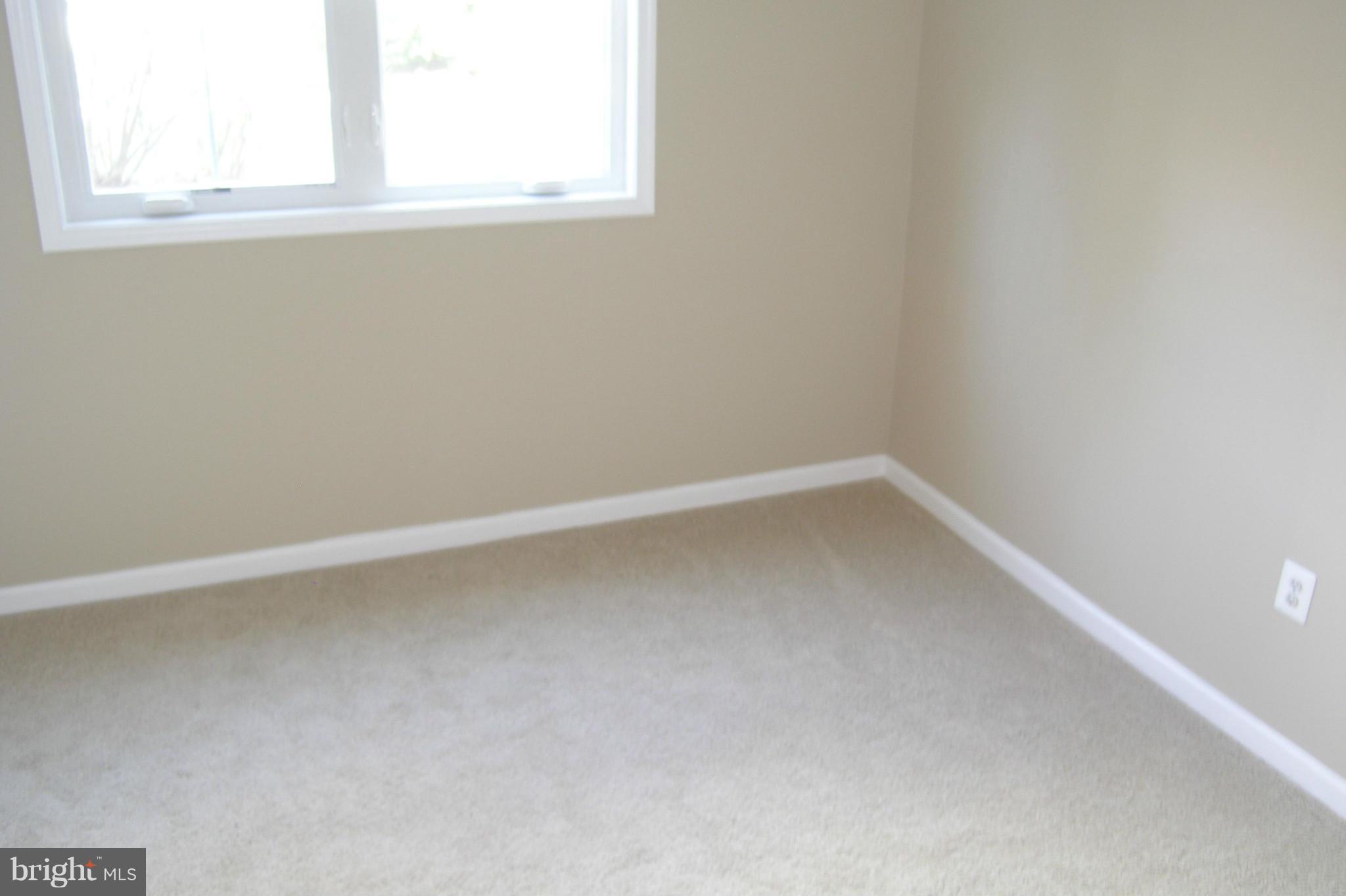 WILLIAMSBURG VILLAGE - Residential Lease