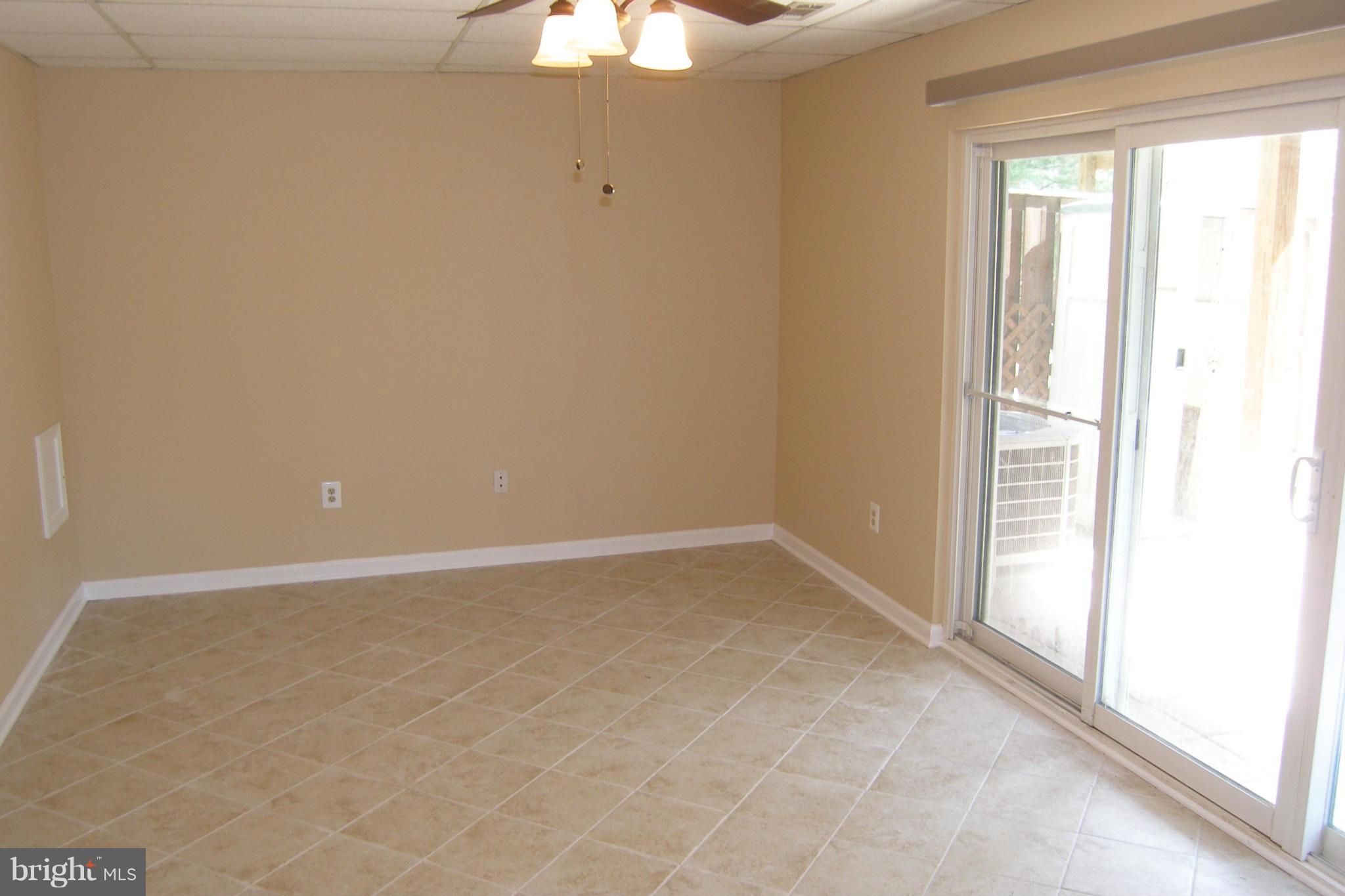 WILLIAMSBURG VILLAGE - Residential Lease