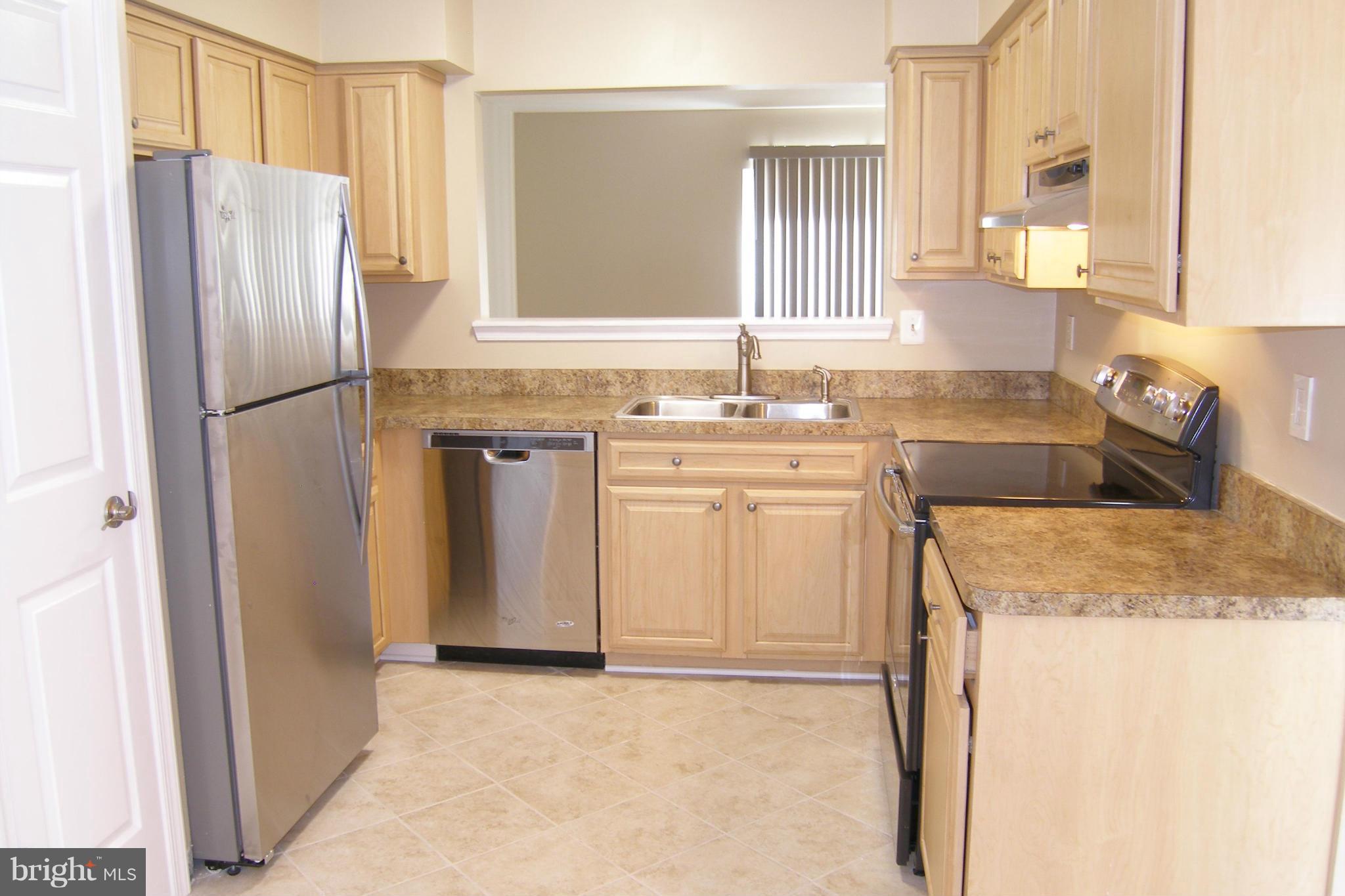 WILLIAMSBURG VILLAGE - Residential Lease