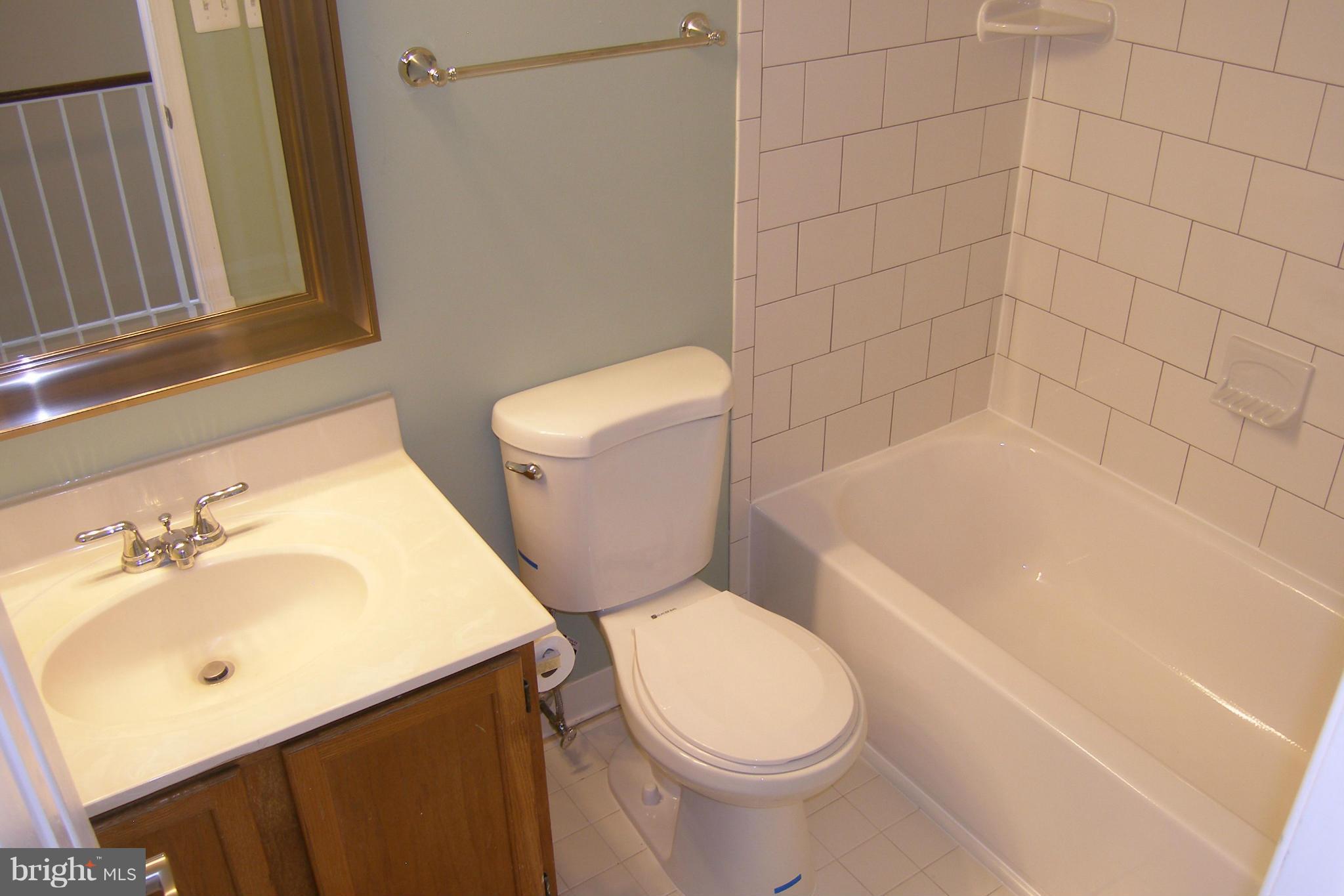 WILLIAMSBURG VILLAGE - Residential Lease