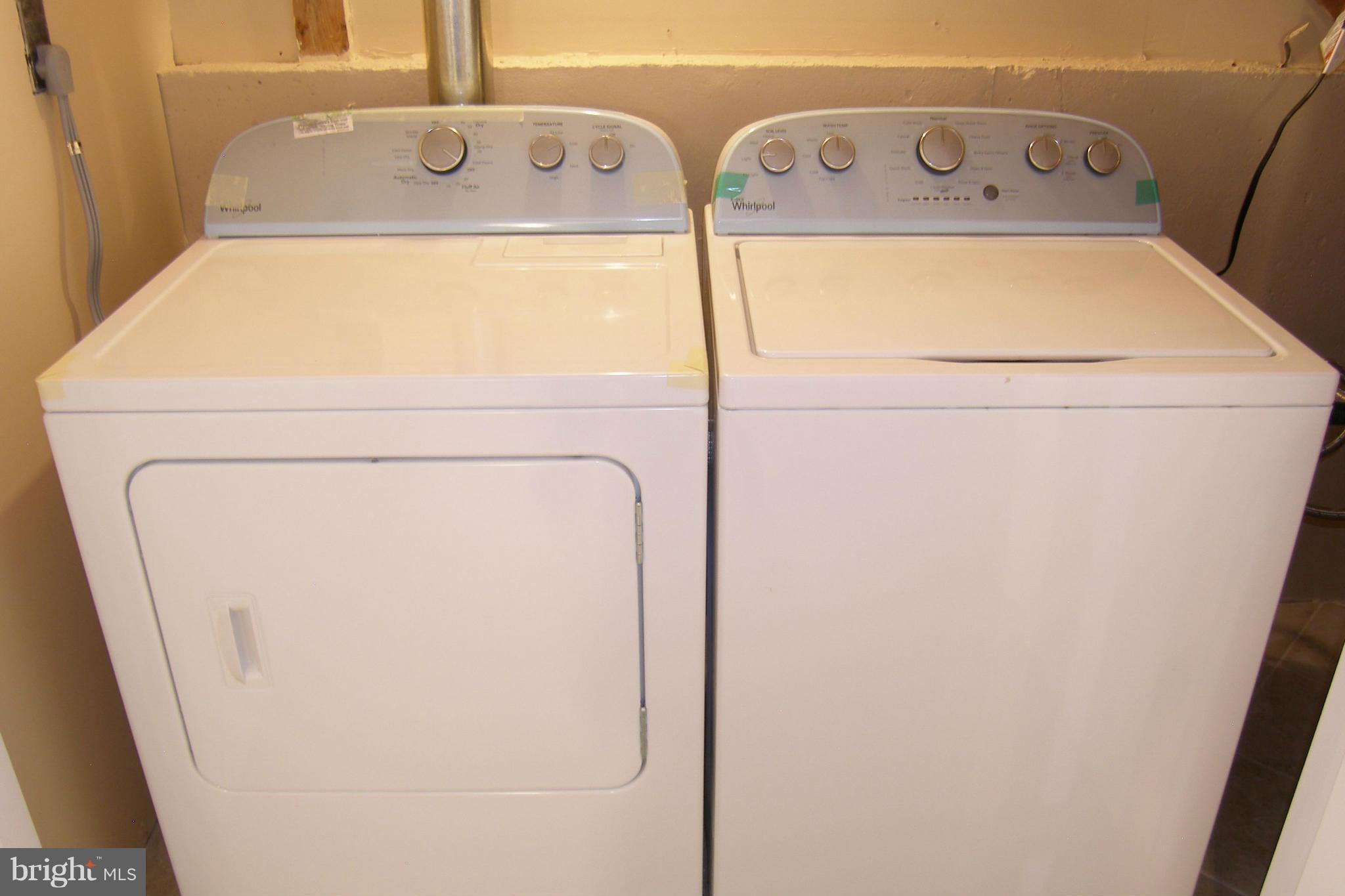 WILLIAMSBURG VILLAGE - Residential Lease