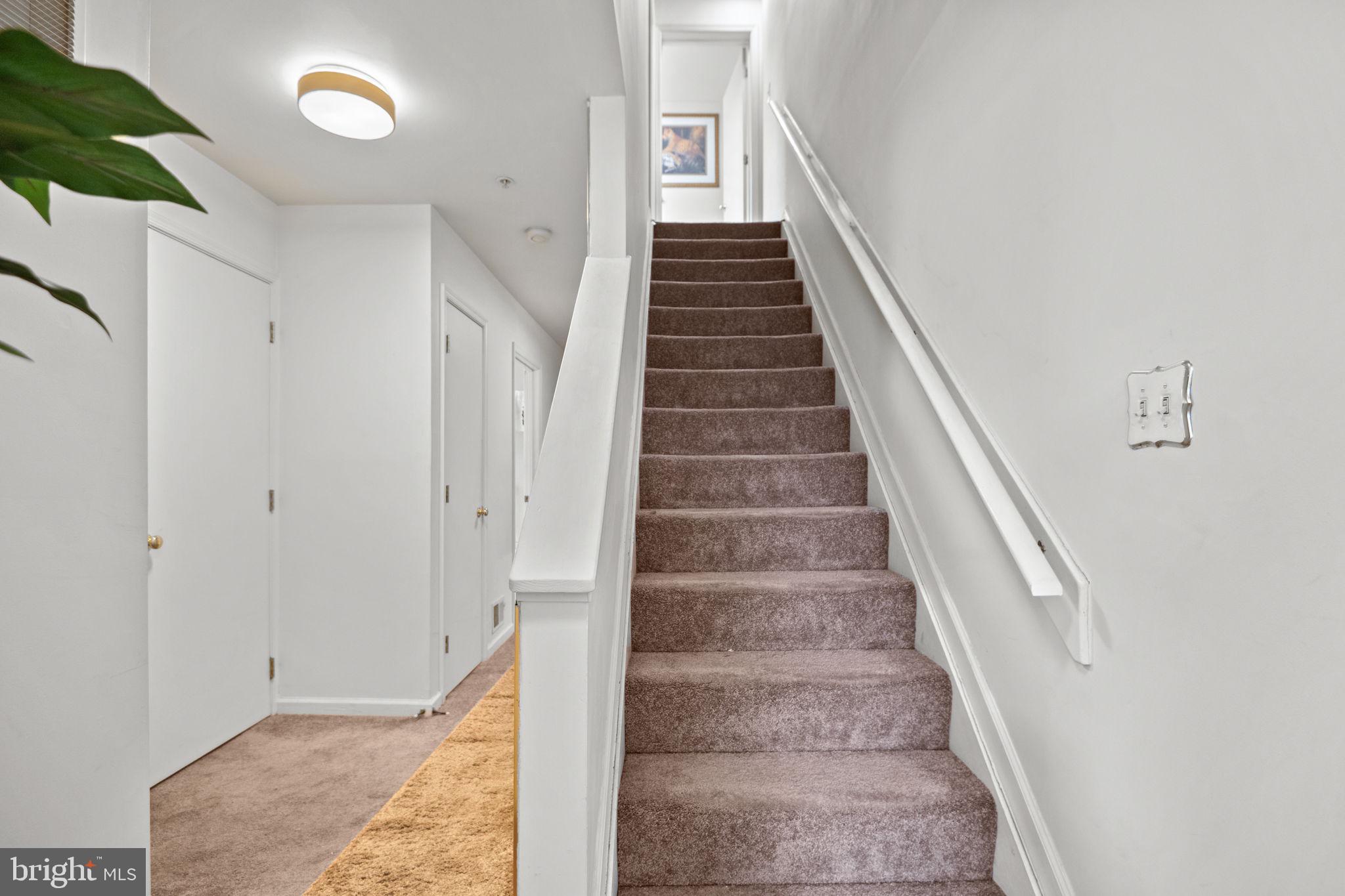 JOHNSTON SQUARE - Residential
