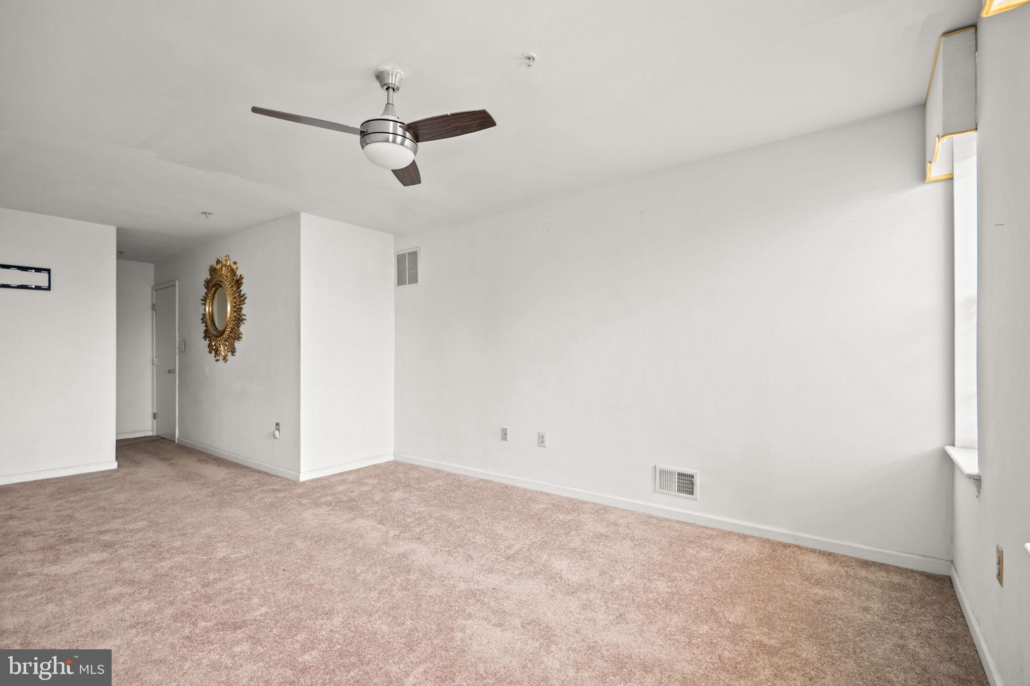 JOHNSTON SQUARE - Residential