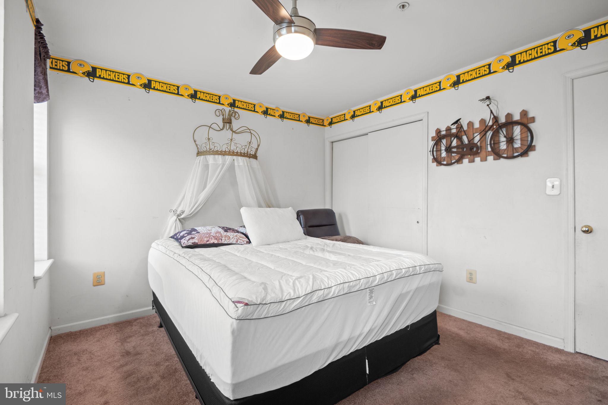 JOHNSTON SQUARE - Residential