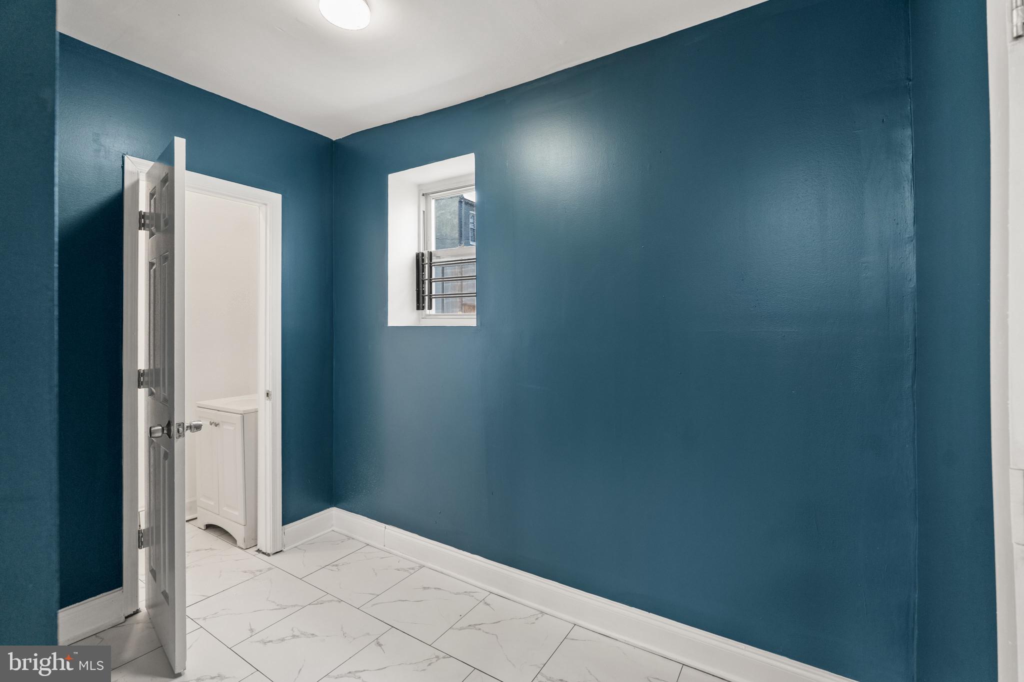 EAST BALTIMORE MIDWAY - Residential