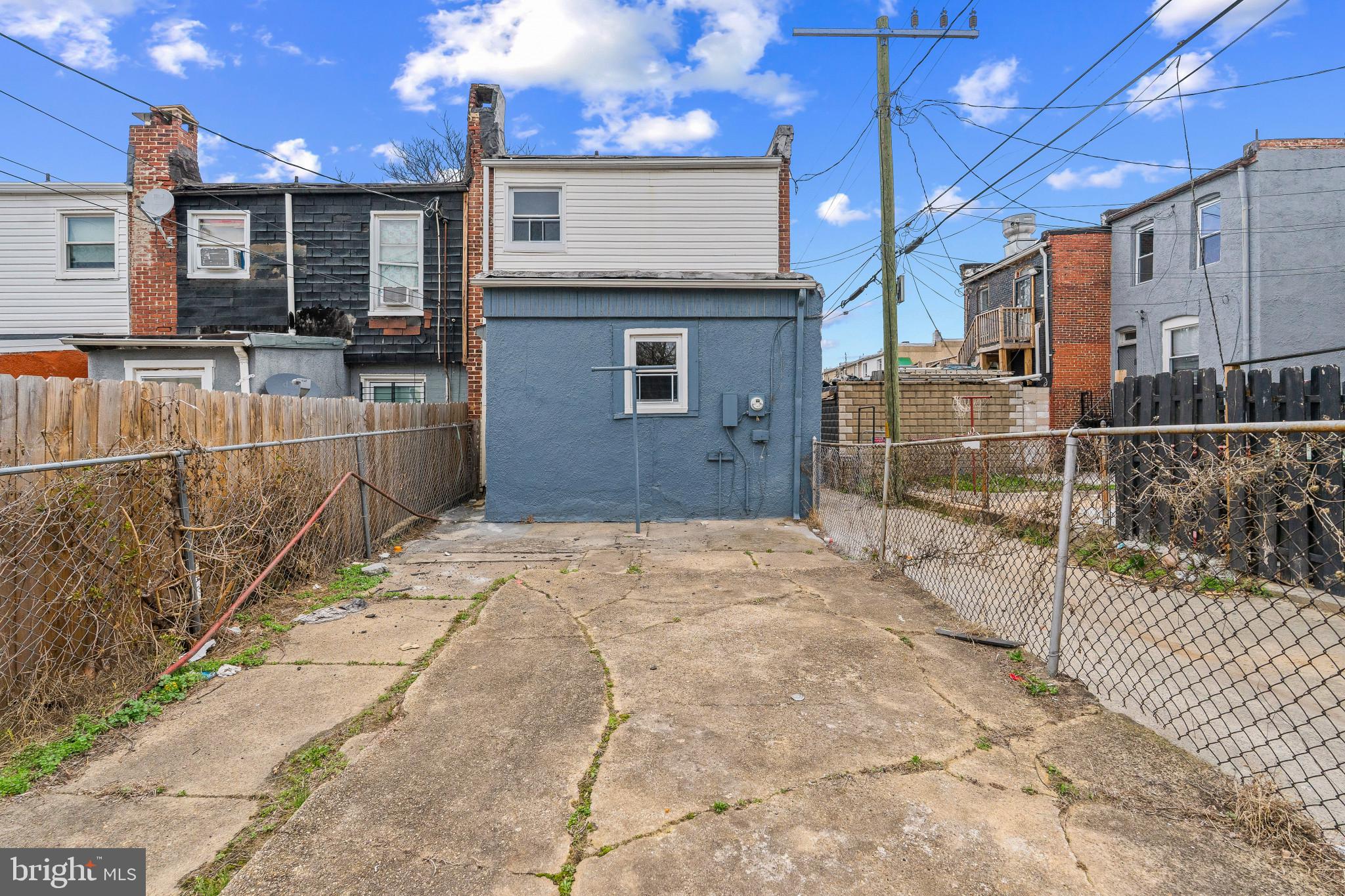 EAST BALTIMORE MIDWAY - Residential