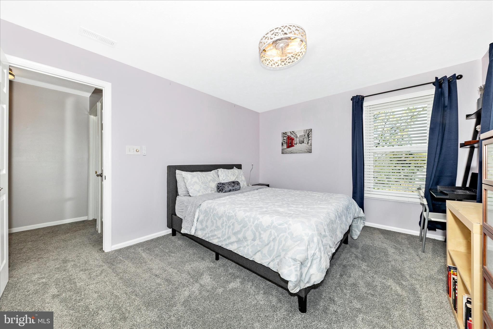 SENECA CHASE - Residential