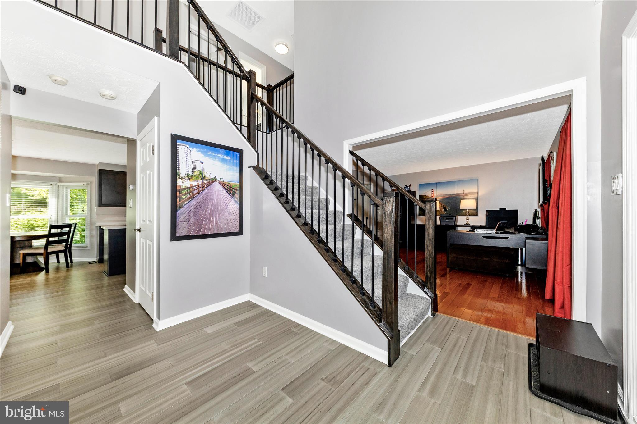 SENECA CHASE - Residential