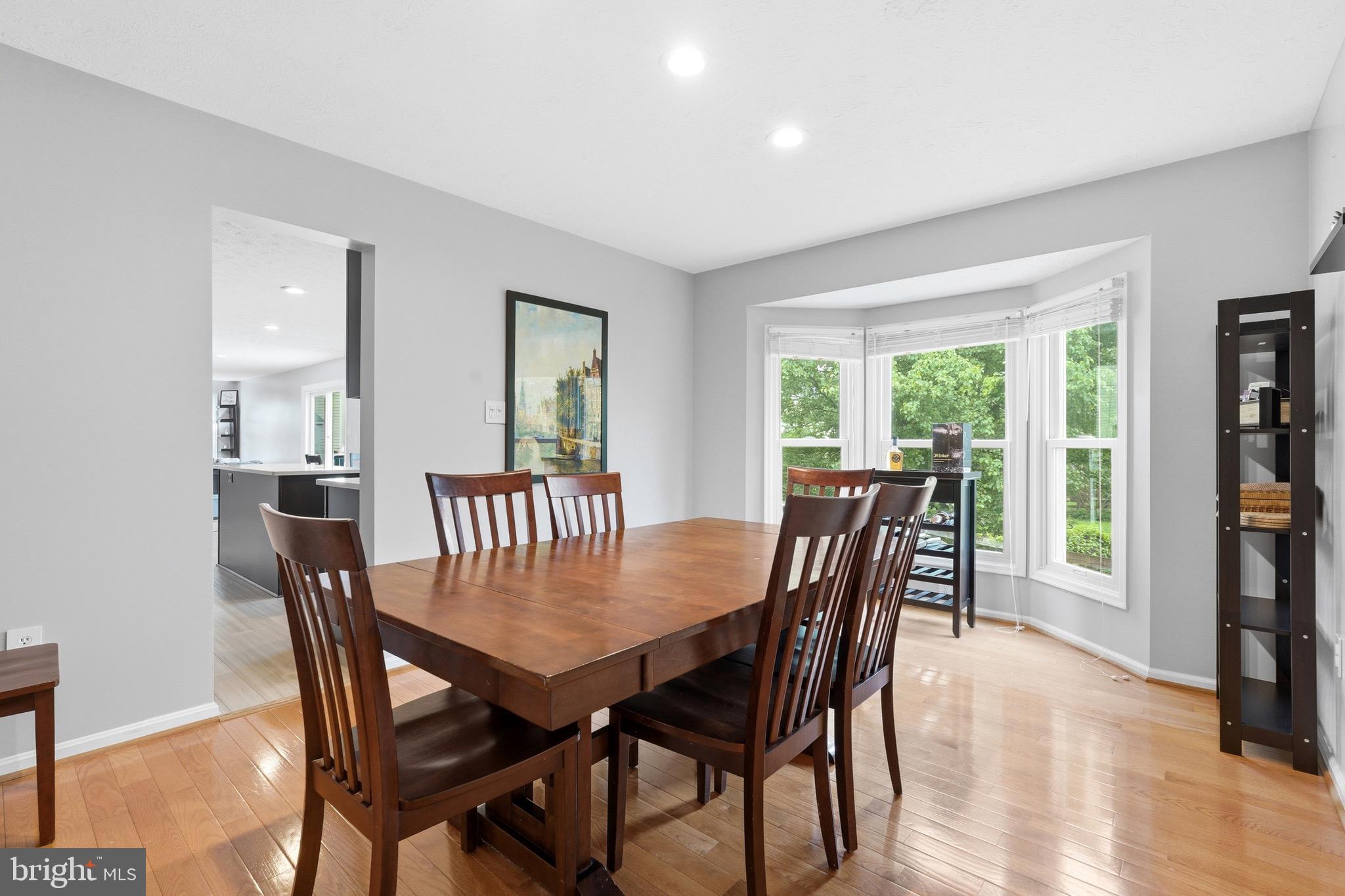 SENECA CHASE - Residential