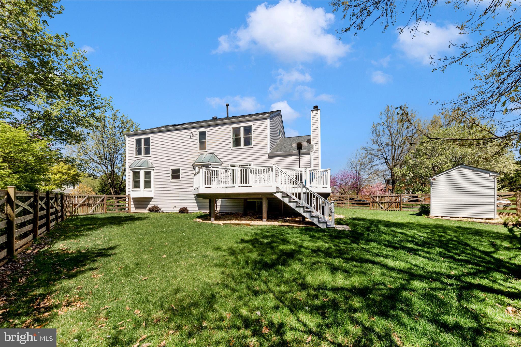 SENECA CHASE - Residential