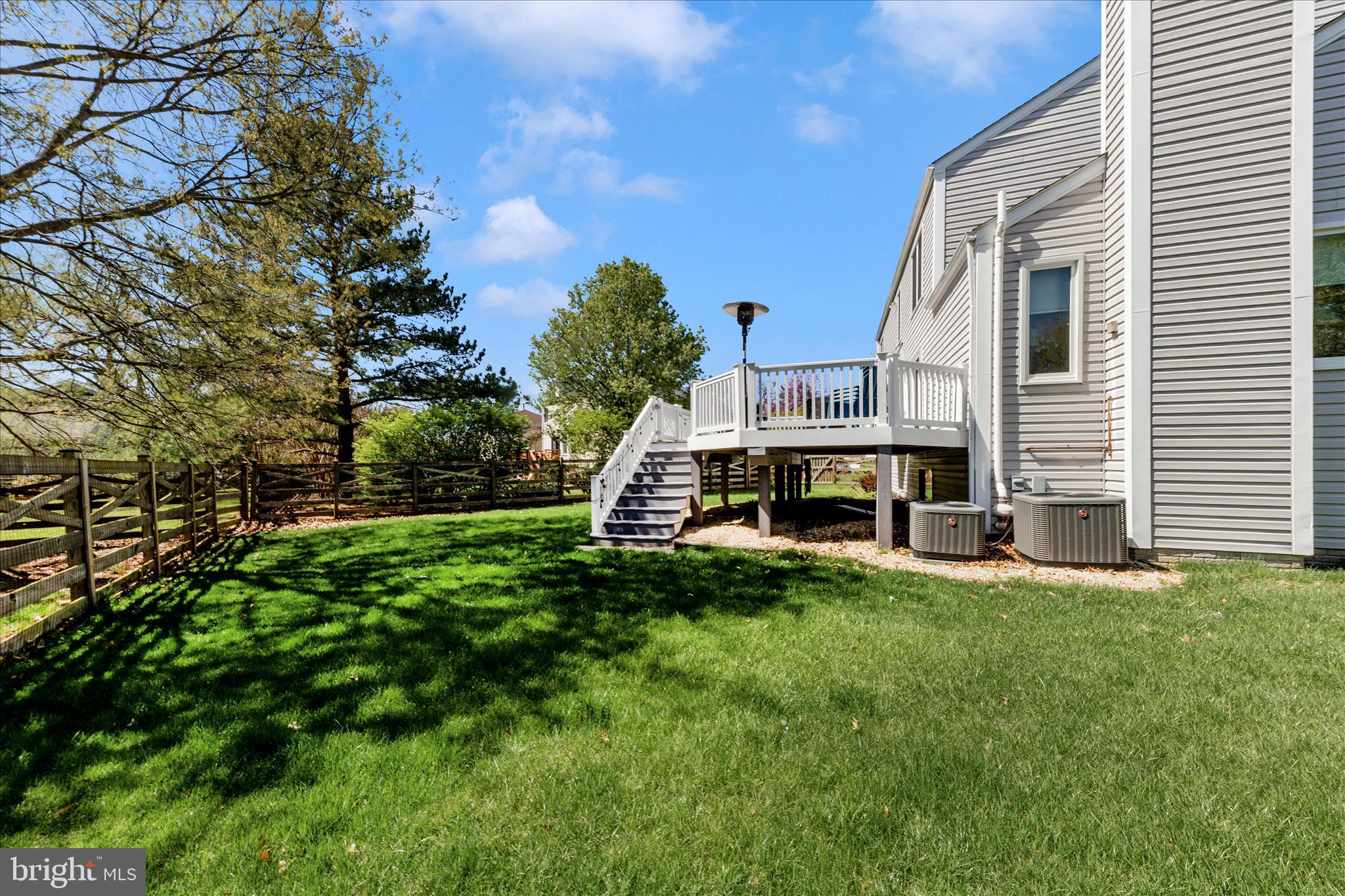 SENECA CHASE - Residential