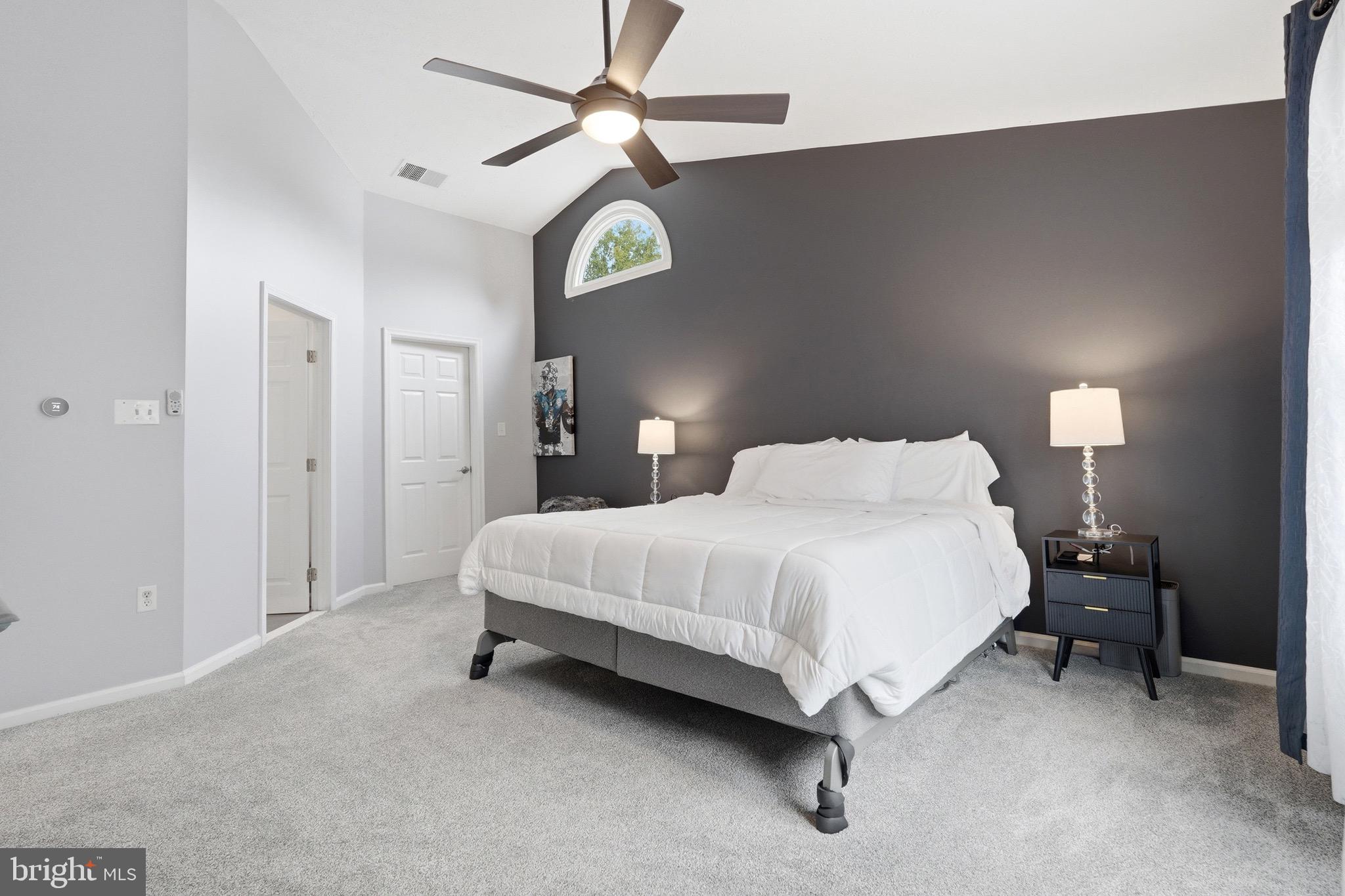 SENECA CHASE - Residential