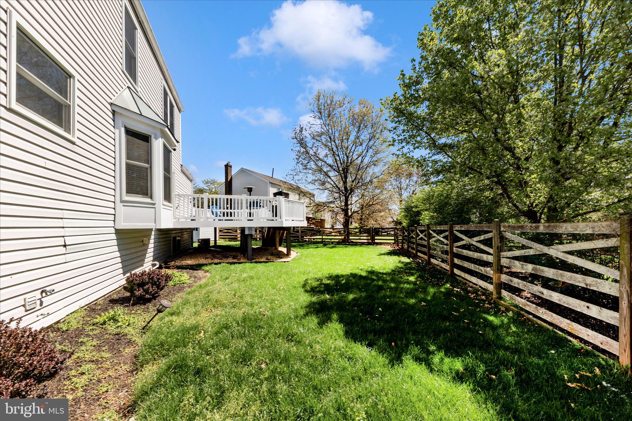 SENECA CHASE - Residential