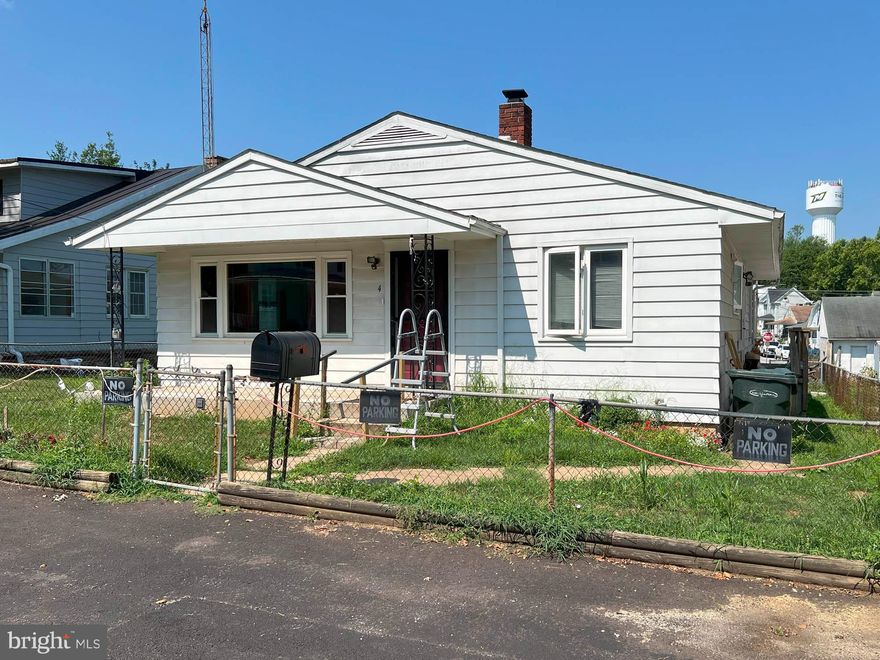 REAL ESTATE AUCTION featuring ON SITE and SIMULCAST ONLINE BIDDING!! Online Bidding Opens - Monday, September 16, 2024. Live On Site Auction - Tuesday, September 17, 2024 at 12:00 noon. List price is opening bid only. The area surrounding 4 Wimert Avenue is a charming and quiet neighborhood. It offers a country setting with a friendly atmosphere, making it an ideal place for families and individuals seeking a peaceful environment. The neighborhood is conveniently located near various shopping and dining options, providing easy access to daily necessities and leisure activities. Additionally, there are parks within walking distance, perfect for outdoor activities and relaxation.