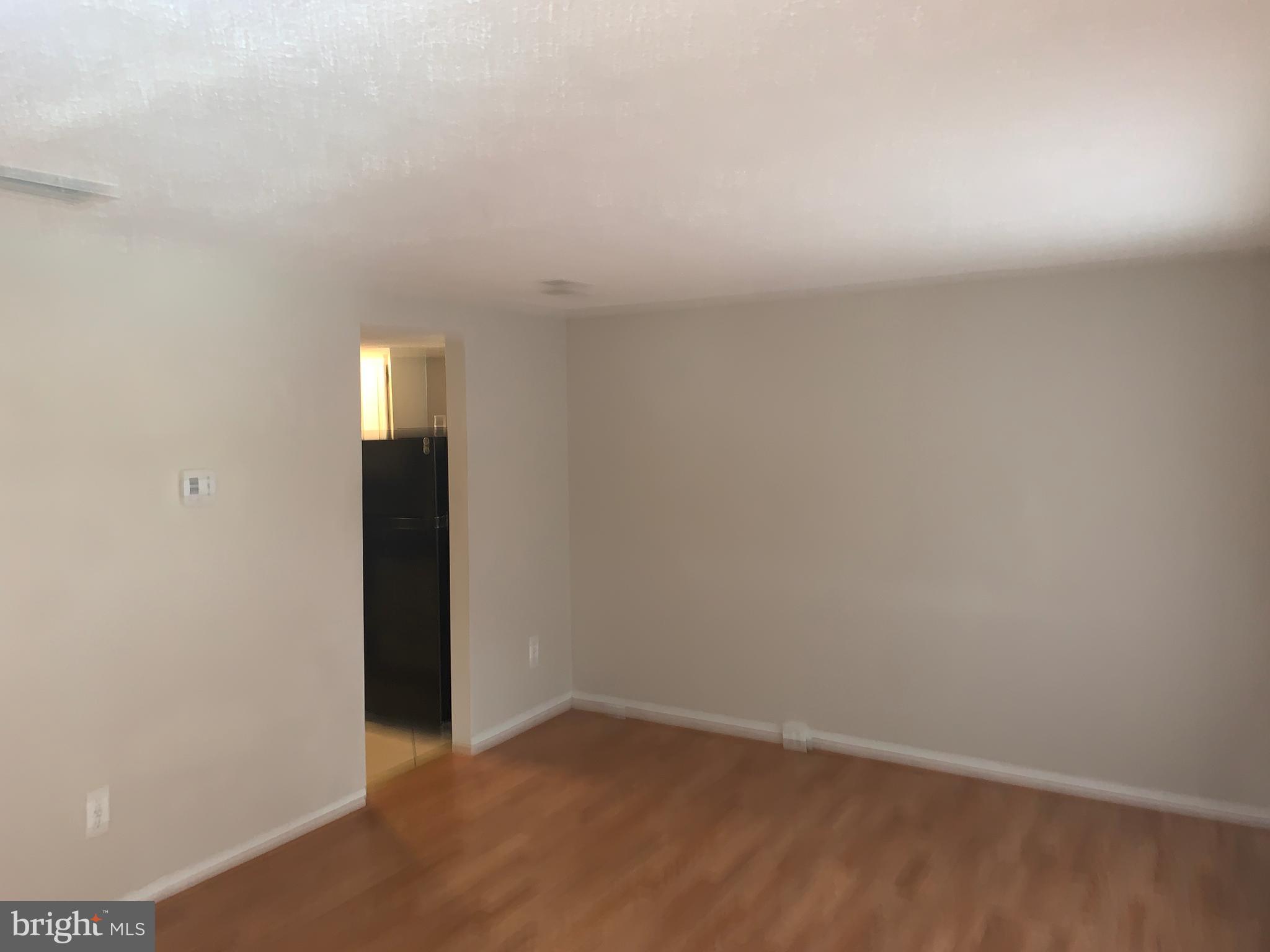 GUNNERS LAKE VILLAGE - Residential Lease