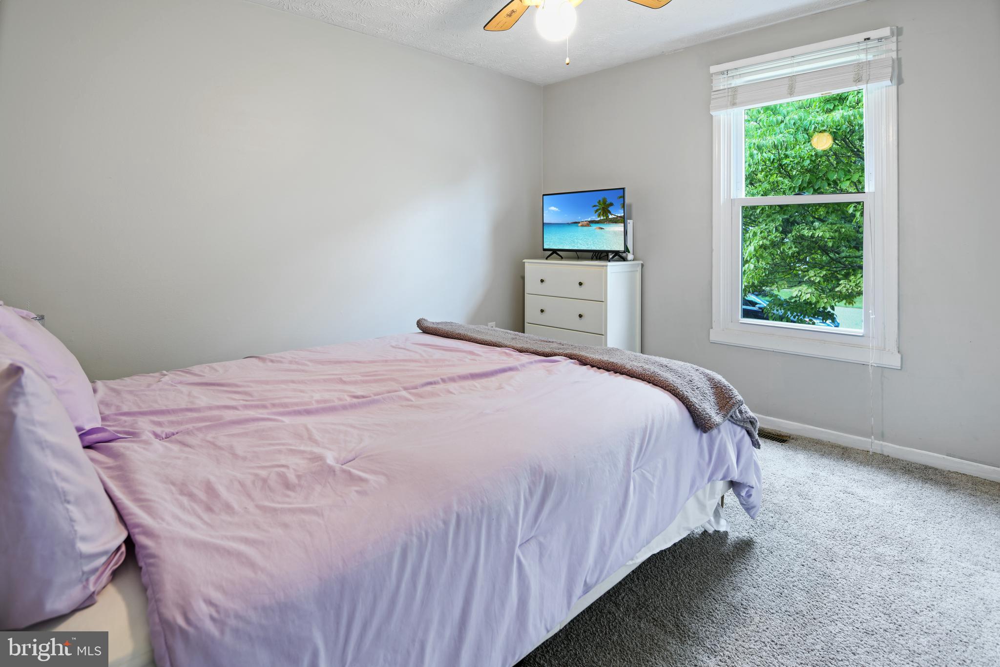 GLADE MANOR - Residential